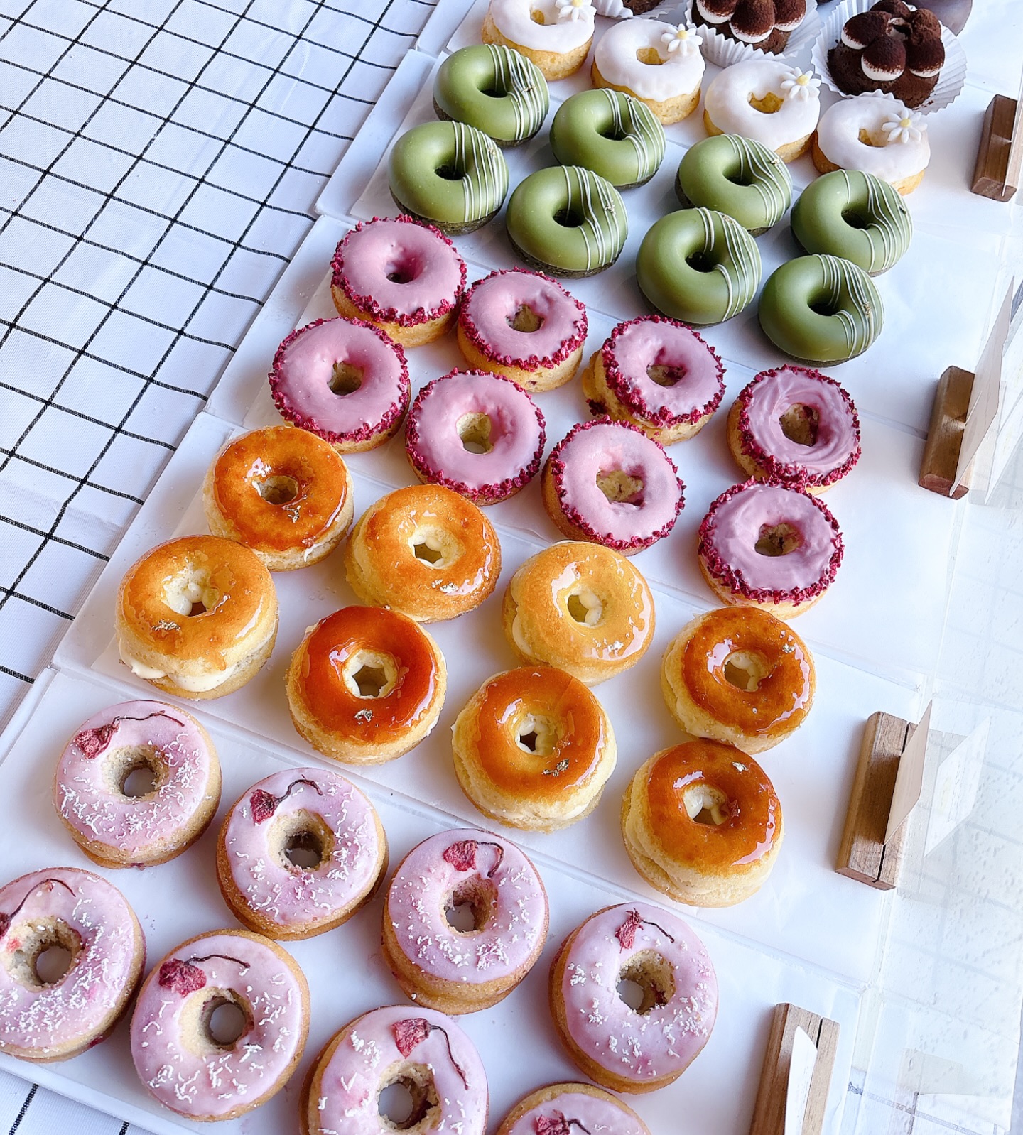 🌸 ꜱᴘʀɪɴɢ colour palette🌷
𝙬𝙬𝙬.𝙖𝙢𝙖𝙞𝙞𝙘𝙖𝙠𝙚𝙨.𝙘𝙤𝙢
.
#amaiicakes #sakuracake #spring #ringcakes #homebaker
