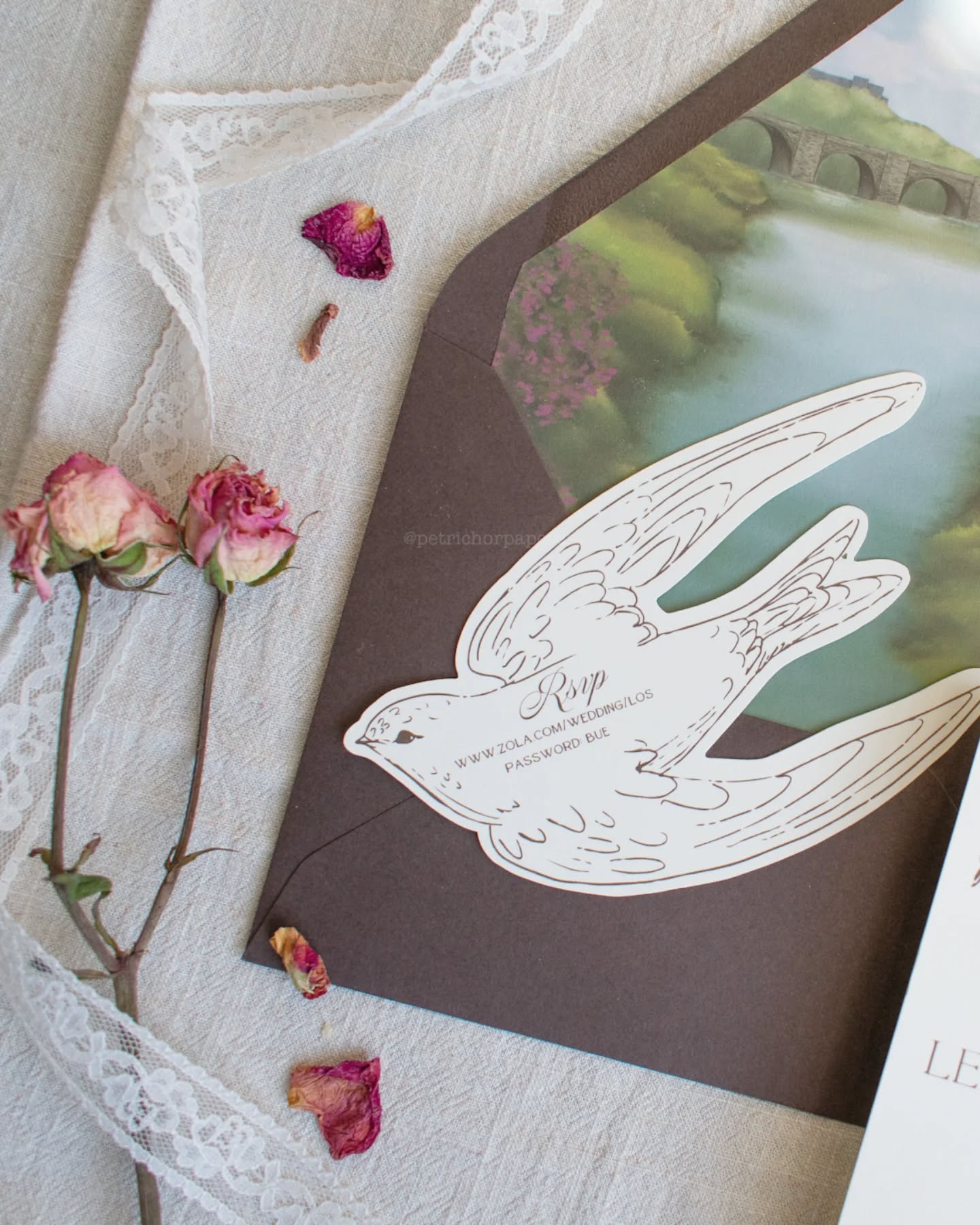 A European inspired invitation suite complete with a custom laser cut RSVP card 🕊️
There's nothing better than giving guests a sneak peak of your destination wedding. Especially with unique invitations like these!
#rsvpcards #invitationdesign #europeanwedding
#weddinginvitations #stationerydesigner