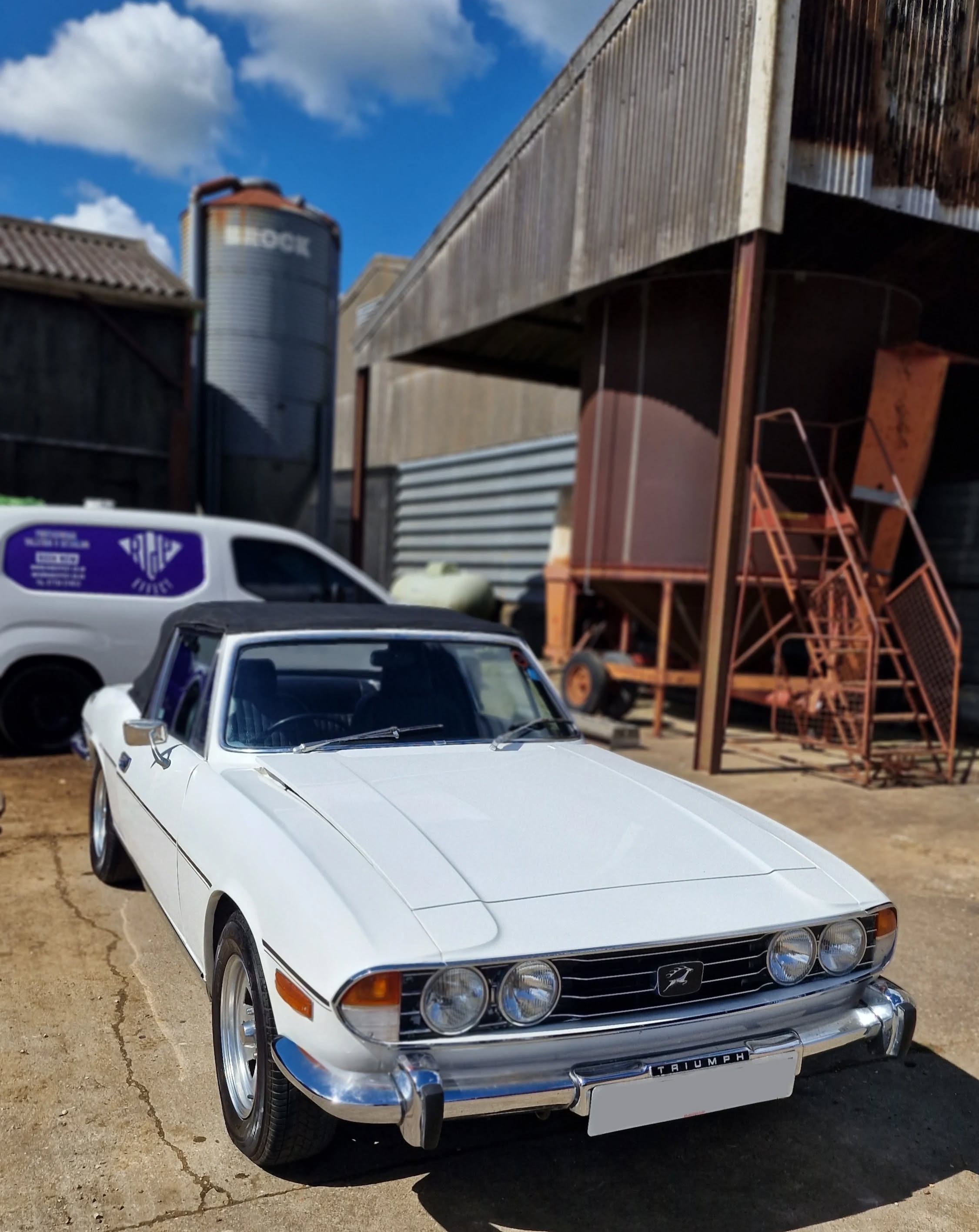This ol' Stag getting the Ride Effect treatment...
Machine Polish, Roof recolour and interior clean looking g show room fresh!
Maintenance is key š
Keep your ride shining year-round with our Maintenance Scheme ā perfect after any of our premium cleans. Stay booked every 4ā6 weeks to retain value and avoid end-of-lease charges.
⨠Professional Mobile Valeting & Detailing Specialists
š +44 7734 374012
š§ info@rideeffect.co.uk
#triumphstag #rideeffect #valetinganddetailing #mobilevaleting