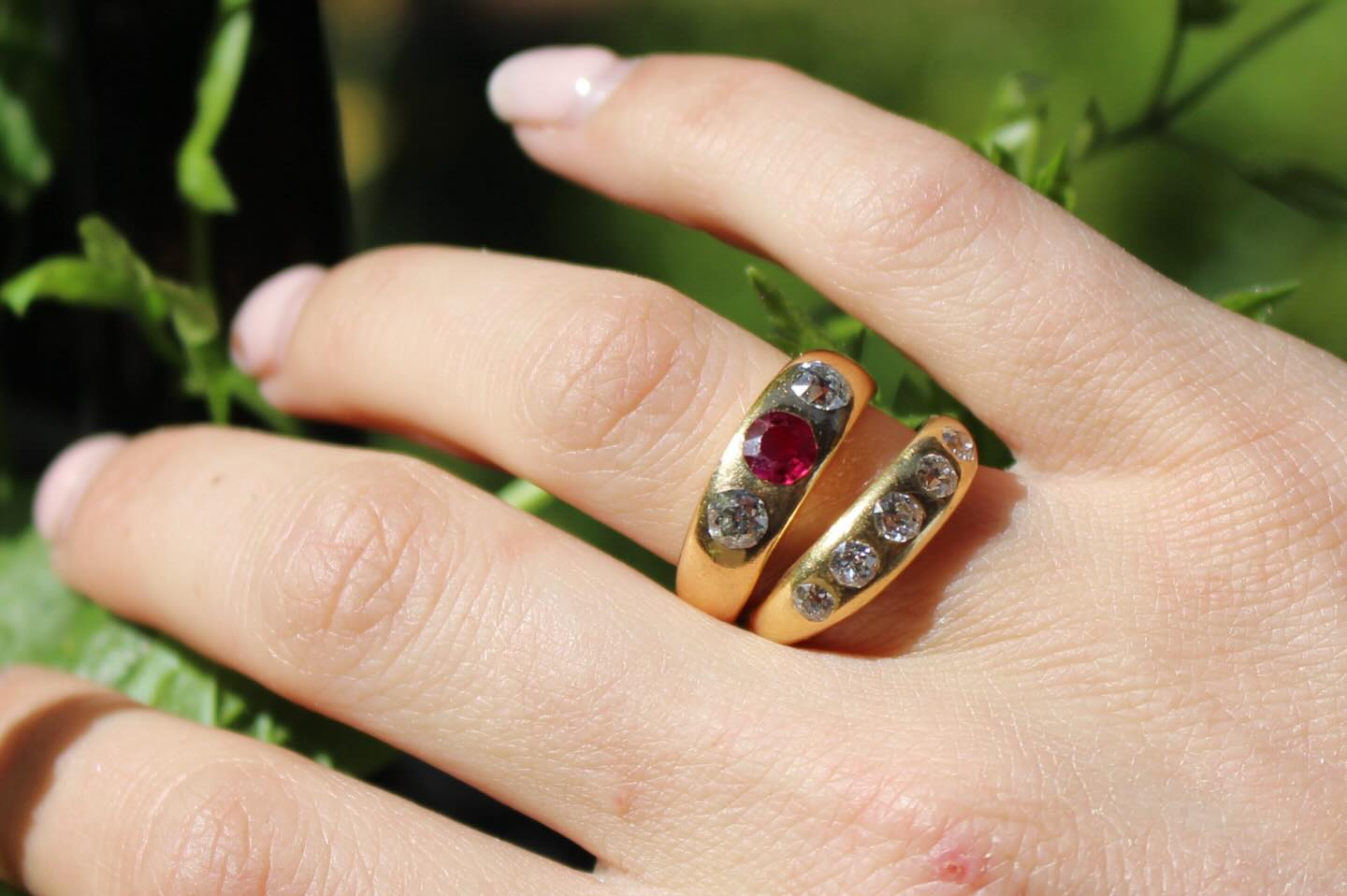 Super stylish Victorian ruby and diamond rub over 3 stone ring just landed on our website 🤍❤️🤍
These antique rings are so easy to wear and effortlessly elegant on their own or stacked with another. This one has a wonderful rich ruby to the centre assessed as Burmese in origin with 2 old cut diamonds in rich 18carat gold
#newarrivals #burmaruby #oldminecut #stackingrings #antiquejewelryaddiction
