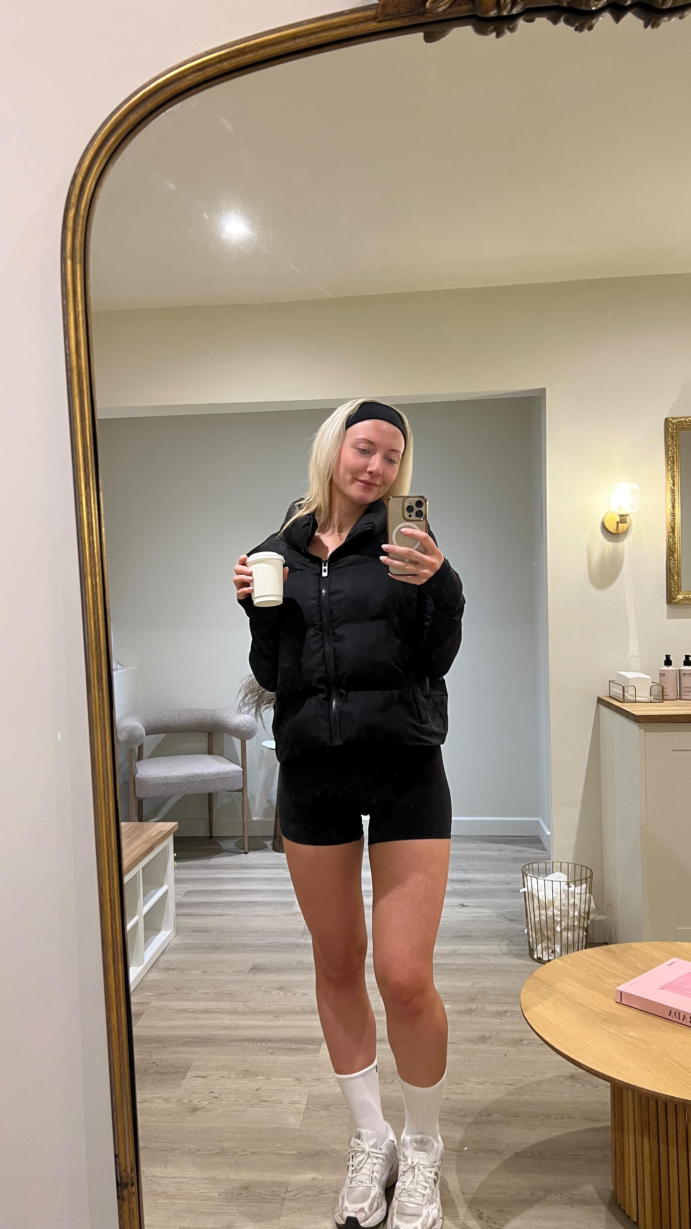 let’s spend a sunday morning together 🫶🏼☕️
thank you to @elevestudios.ncl for a killer Barre class! 🔥
@freesoul for morning protein shake.
Code: LBFITNESS💗