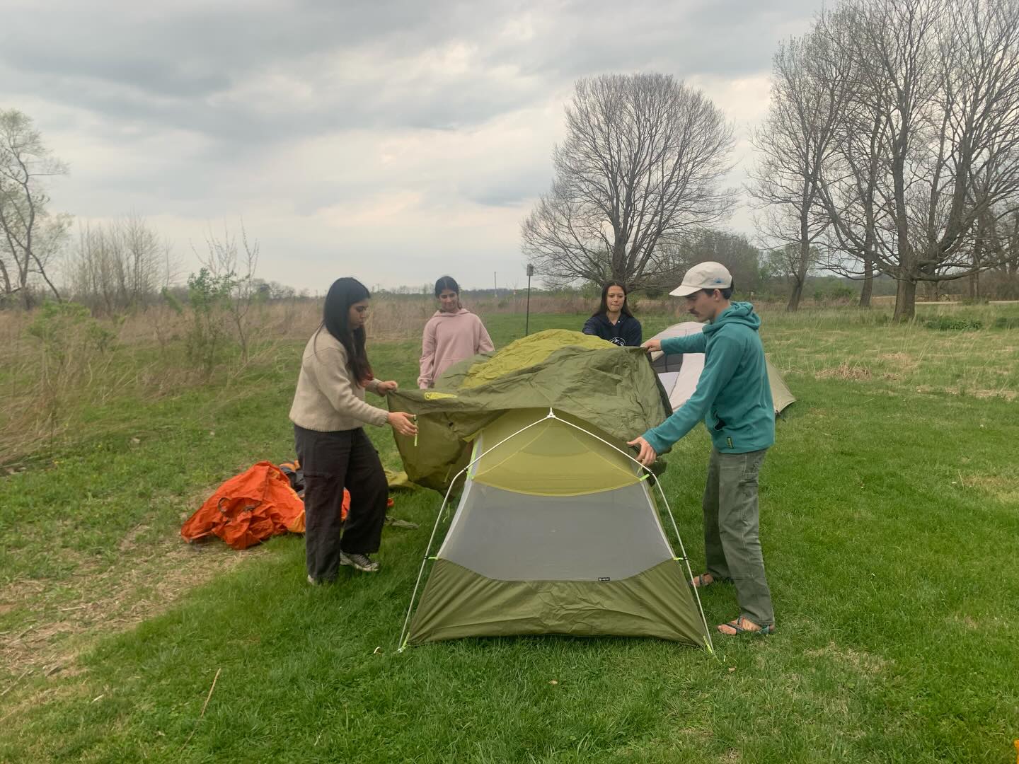 Reminiscing on the first ever “Intro to camping” demonstration that took place at the UC Field Center with the Mountaineering club!
