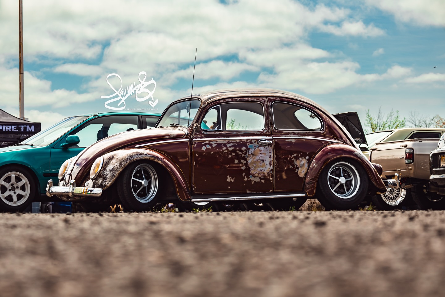 low with a whole lot of character 🖤📸
📍 Raceway Park, Englishtown, NJ — @thelzworldtour
#lzworldtour #racewaypark #englishtownnj #classicvw #vwbeetle