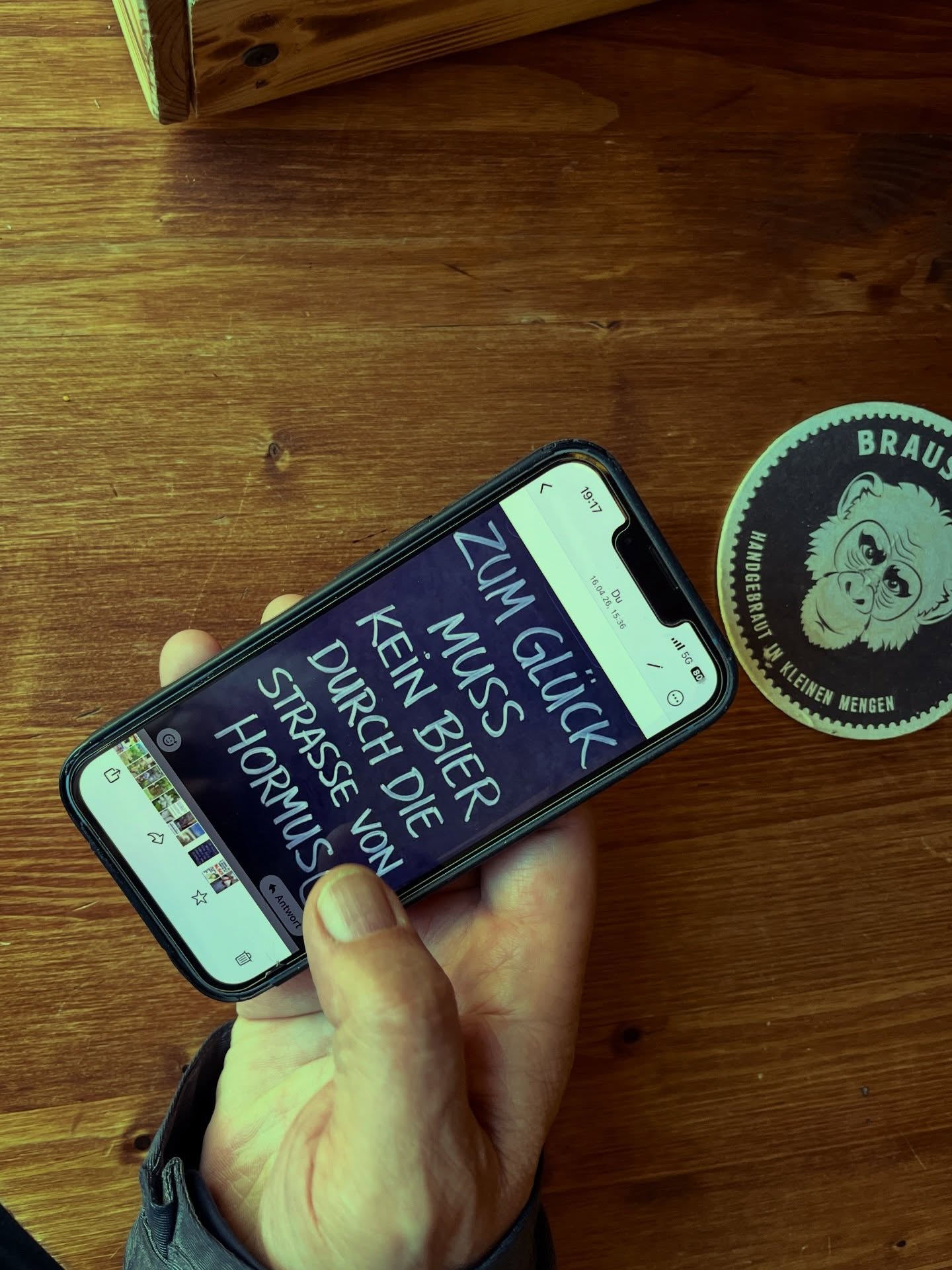 Happy weekend!
.
.
Brauerei & TapRoom
Dienstag und Donnerstag ab 16 Uhr
.
.
#brauerei #taproom #craftbeer
brewery - craftbrewery - beer - hops - malt - yeast - drinkcraftnotcrap - cheers - dietikon - zurich - zürich
.
.
Online Shop: www.brausyndikat.ch/shop (Link in Bio)
.
.
.
.