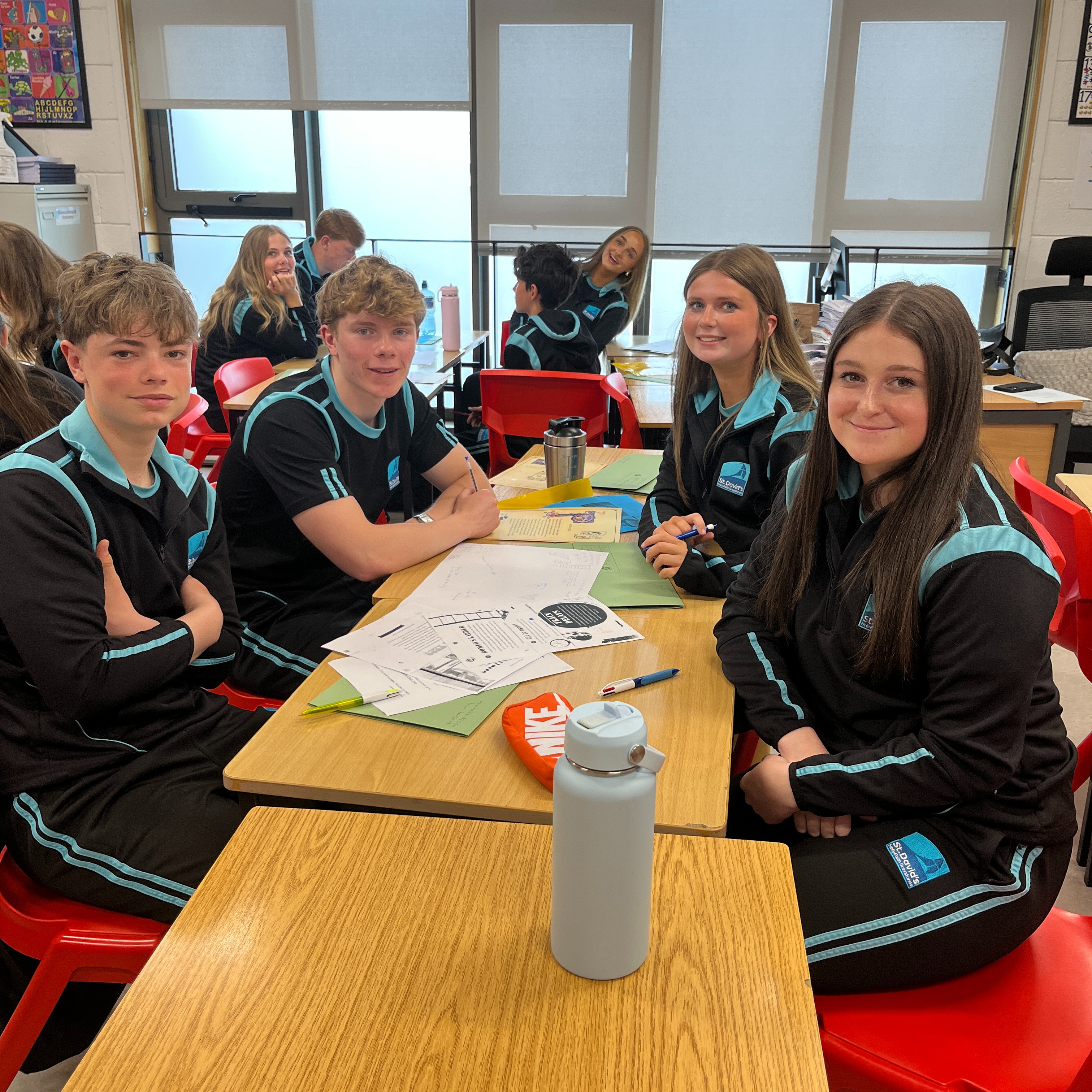 Our TYs have had the opportunity to the enter the Matrix (workshop) last week, putting their critical thinking skills to the test and acquiring new ways of problem solving π§