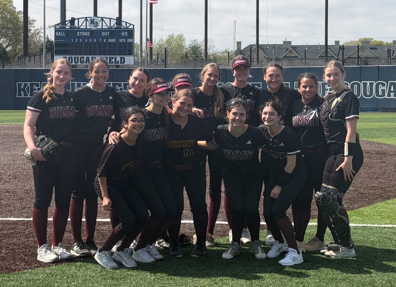 For the first time in program history, Summit Softball is officially ranked in the NJ.com Top 20, debuting at #11 in the state.
They celebrated that milestone by battling past #6 Morris Knolls for a gritty 3-2 win at Kean University. This marks 10 wins in a row, 3 wins vs. Top 20 teams, and a clear message that the Hilltoppers are here to stay.
Next home game vs. Dayton, TODAY at Memorial, 4pm.