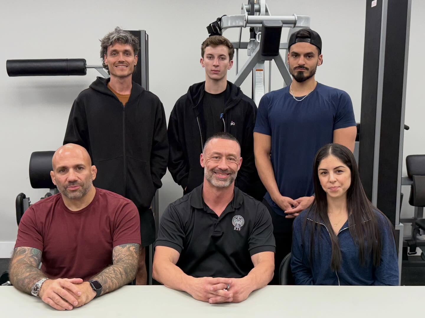 What a weekend. 🙌
The RTS Foundations: Trunk & Spine course is officially in the books, and this group brought it — the curiosity, the effort, the questions that push the conversation forward. That’s exactly what this work is about.
We spent two days breaking down the mechanics of trunk and spinal exercise — not from a place of rules and restrictions, but from a place of what each individual truly has, owns, and tolerates. That shift in perspective changes everything about how you train people.
To every one of you in this photo — thank you for showing up ready to grow. Your clients are going to feel the difference.
The next modules are coming. Stay locked in. 👊
📅 Lower Extremity — June 13–14, 2026
📅 Upper Extremity — August 1–2, 2026
📍 SVZ Performance · Sunrise, FL
💻 RTSFoundations.com
#RTSFoundations #ExerciseMechanics #PersonalTrainerEducation #TrunkAndSpine #FitnessProfessional