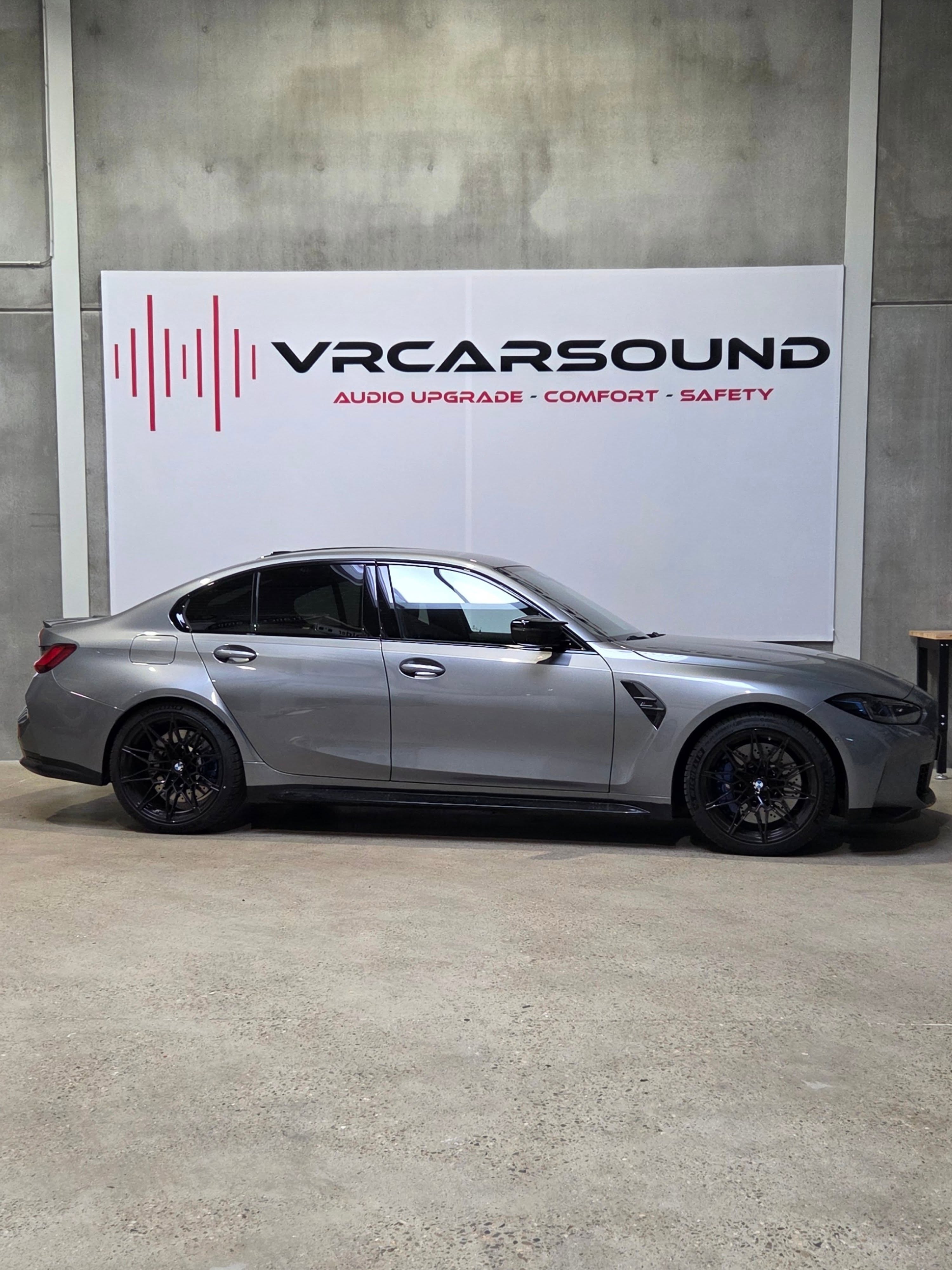Pure sound. Pure performance. 🔊🔥
Deze BMW M3 kreeg een serieuze audio-upgrade:
• 3x Boxmore Specialist 10cm composet
• 2x Boxmore Advanced 20cm woofers
• Aangedreven door de Helix V Eight DSP Ultimate
Resultaat? Strakke highs, diepe bass en een soundstage perfect voor elke muziekliefhebber
#vrcarsound #bmwm3 #caraudio #helix #boxmore soundupgrade caraudiobelgium