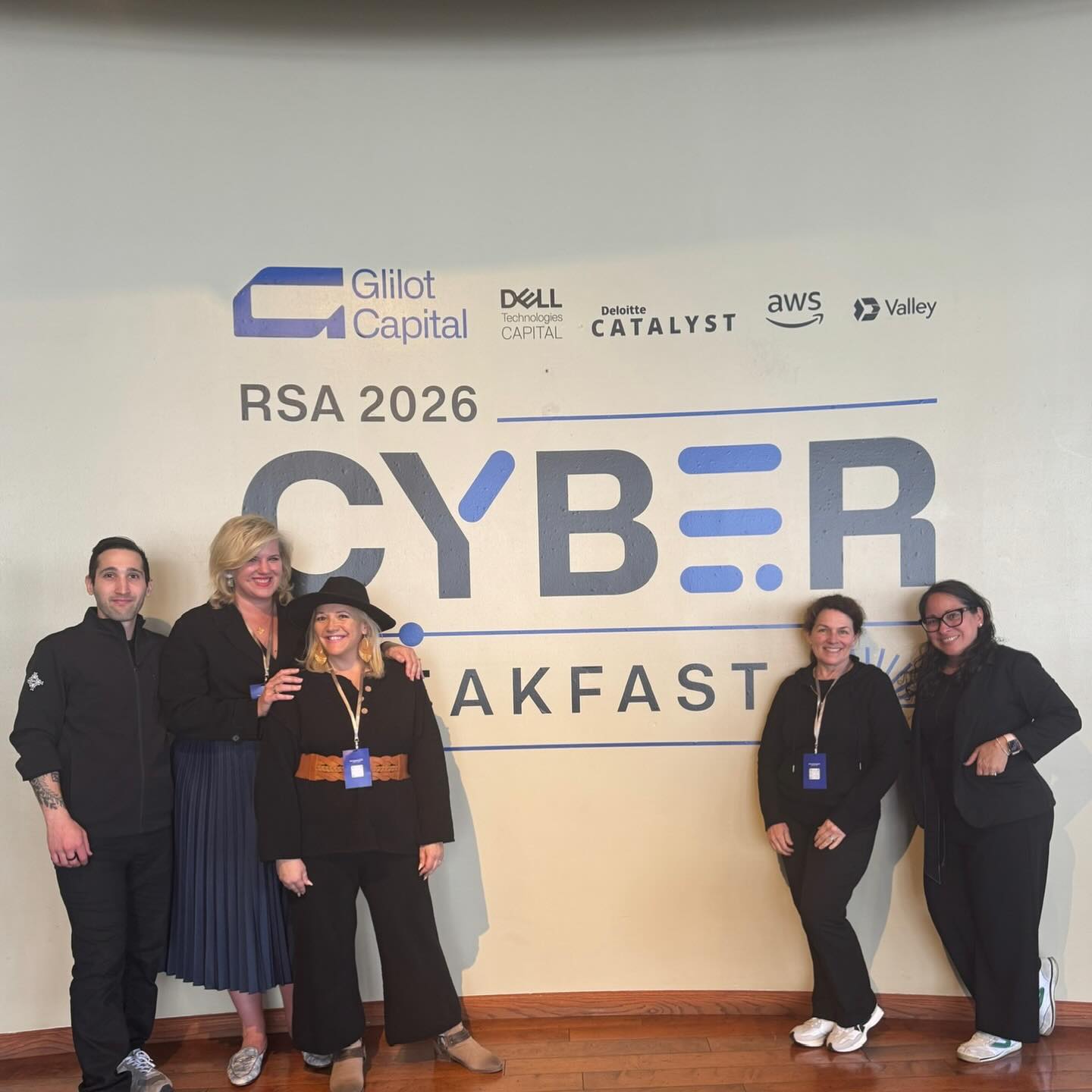 Starting the day right- coffee, energy, and some of the brightest minds in cyber all in one place ☕️
Strat House was proud to support the 12th annual Glilot Capital Cyber Breakfast, where founders, investors, and corporate leaders in town for RSA came together to connect in a way that actually moves the industry forward.
A standout moment from the morning was a fireside chat between Kobi Samboursky and Nikesh Arora, Chairman and CEO of Palo Alto Networks- an inspiring way to kick things off!
#StratHouse #EventLife #MorningEnergy