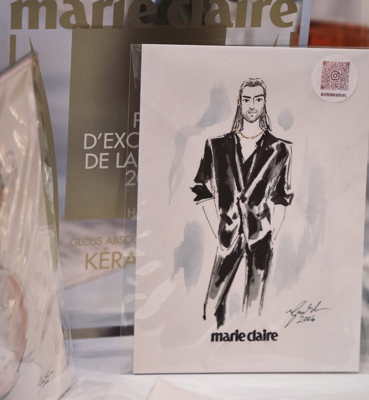 Live-drawing at the award ceremony PRIX D’EXCELLENCE DE LA BEAUTÉ 2026 by @marieclaire_de at @koenigshof_munich
A glamorous event above the rooftops of Munich.
Winners
💛Biotherm Aquasource+ Vitamin Glow Gel
💛Kérastase Gloss Absolue Glaze Drops
💛Hermès Beauté Rouge Brillant Silky
💛Pharmos Natur Intensive Eye Regeneration
💛Louis Vuitton Make-up