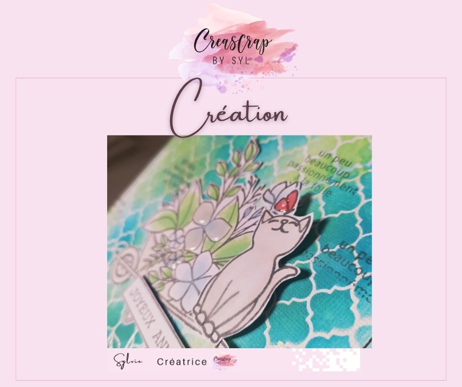 🌸 CRÉATION 🌸
L'appel irrésistible du petit chat joueur et de la brouette en fleurs de l'Encre et l'Image m'a happée ! Avec cinq chats dans la famille, il n'est pas étonnant que ces minets se faufilent dans mon univers créatif... Bon, ils ne sont pas tous sous le même toit, mais parfois, on dirait bien !
Les délicats trotte-menu d'une ancienne collection ont pris place sur ma dernière carte, offerte avec amour.
Et vous, chers adeptes de ces personnages enchanteurs, qu'avez-vous concocté de vos mains habiles ? Mentionnez-moi pour que je puisse admirer vos merveilles !
Par ici pour découvrir ces pépites ⬇️
https://www.creascrapbysyl.com/l-encre-et-l-image
À très vite,
Sylvie
📌 Rendez-vous le Dimanche 26 avril de 9h à 17h à la 5ème édition du Marché de Printemps, orchestrée par Les Potes de l'Ocre
🎨 Je vous y guetterai avec des mini-ateliers et les dernières nouveautés
🏡 Rue du Puits
🍽️ Restauration sur place
Plus de 40 exposants pour vous émerveiller
#marché #printemps #art #scrapbooking #ateliers #creascrapbysyl #carterie #diy #loisirscreatifs #moments #creatives #faitmain