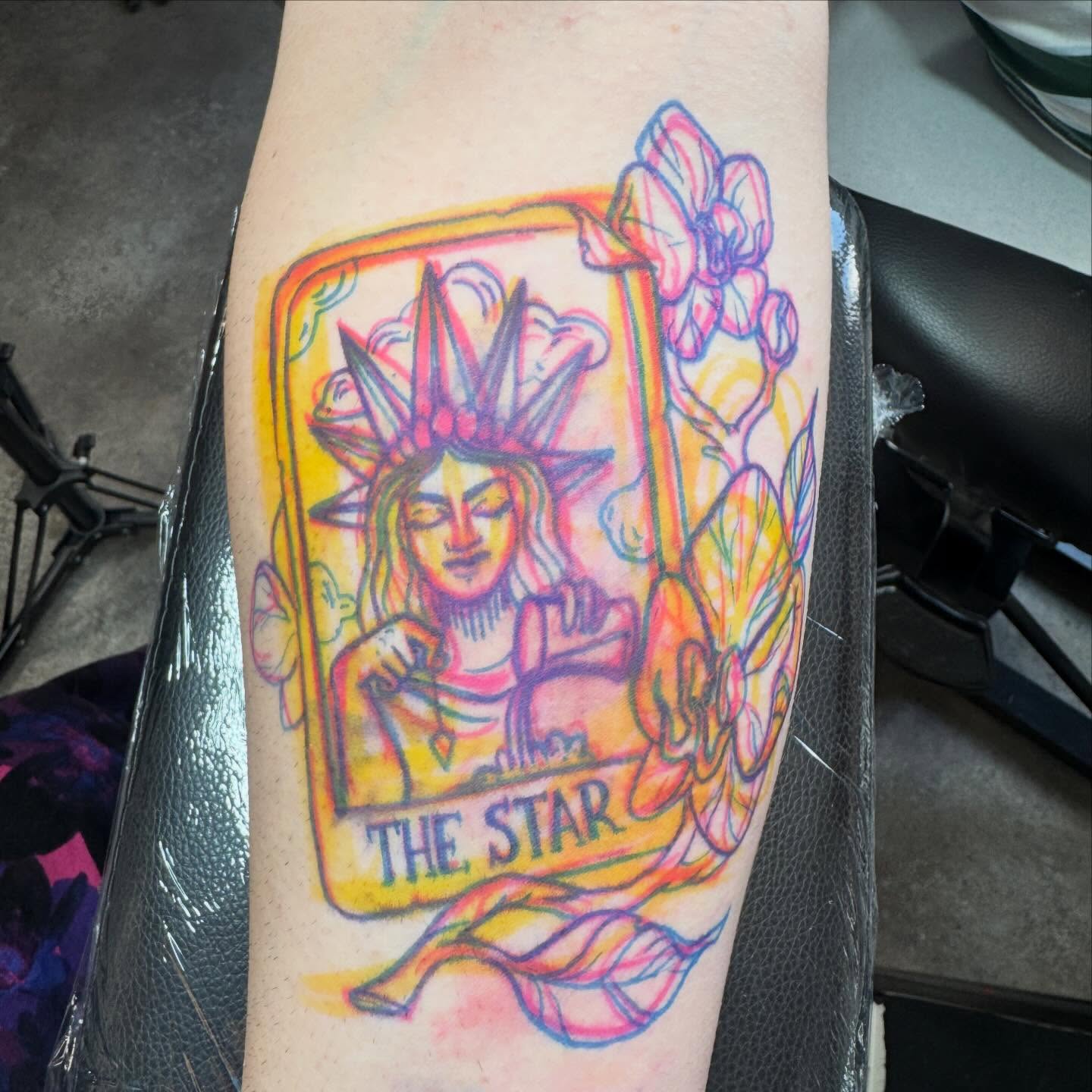 Du feutre au tattoo
Merci pour ce chouette projet #freehand #tattoo #carte #tarot revisité avec de jolies #orchidée
Votre projet par mail : Aline.lollipop@gmail.com