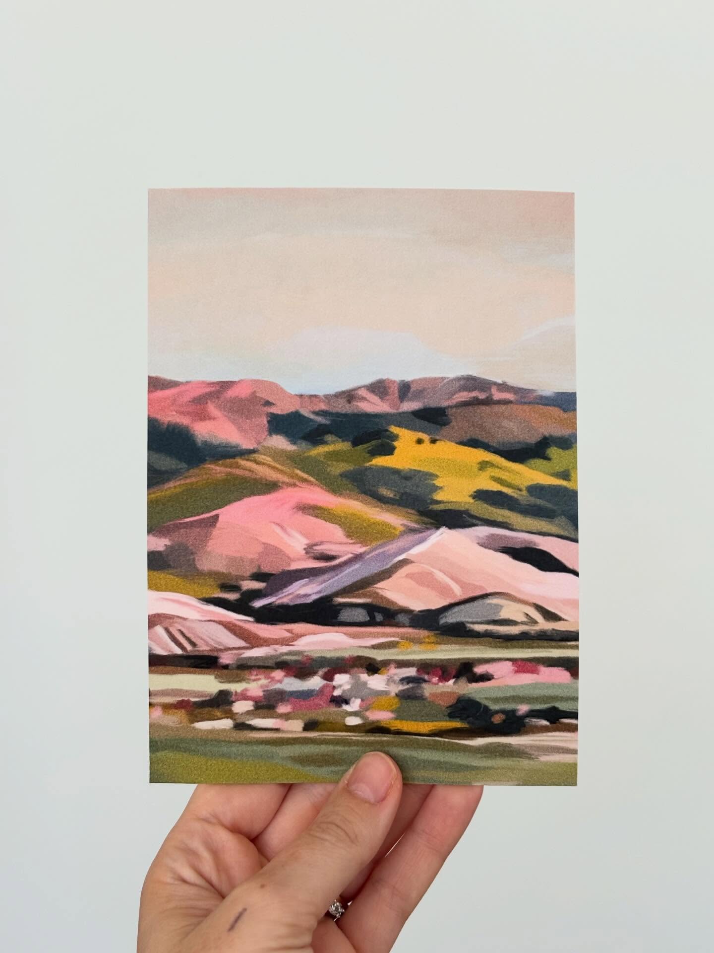 April’s Art Mail Club print 🌿
A shift to landscapes this month, leaning into my dreamscapes series from last year, and those seasonal tones.
Lots of time to sign up for the next send out in May ✨