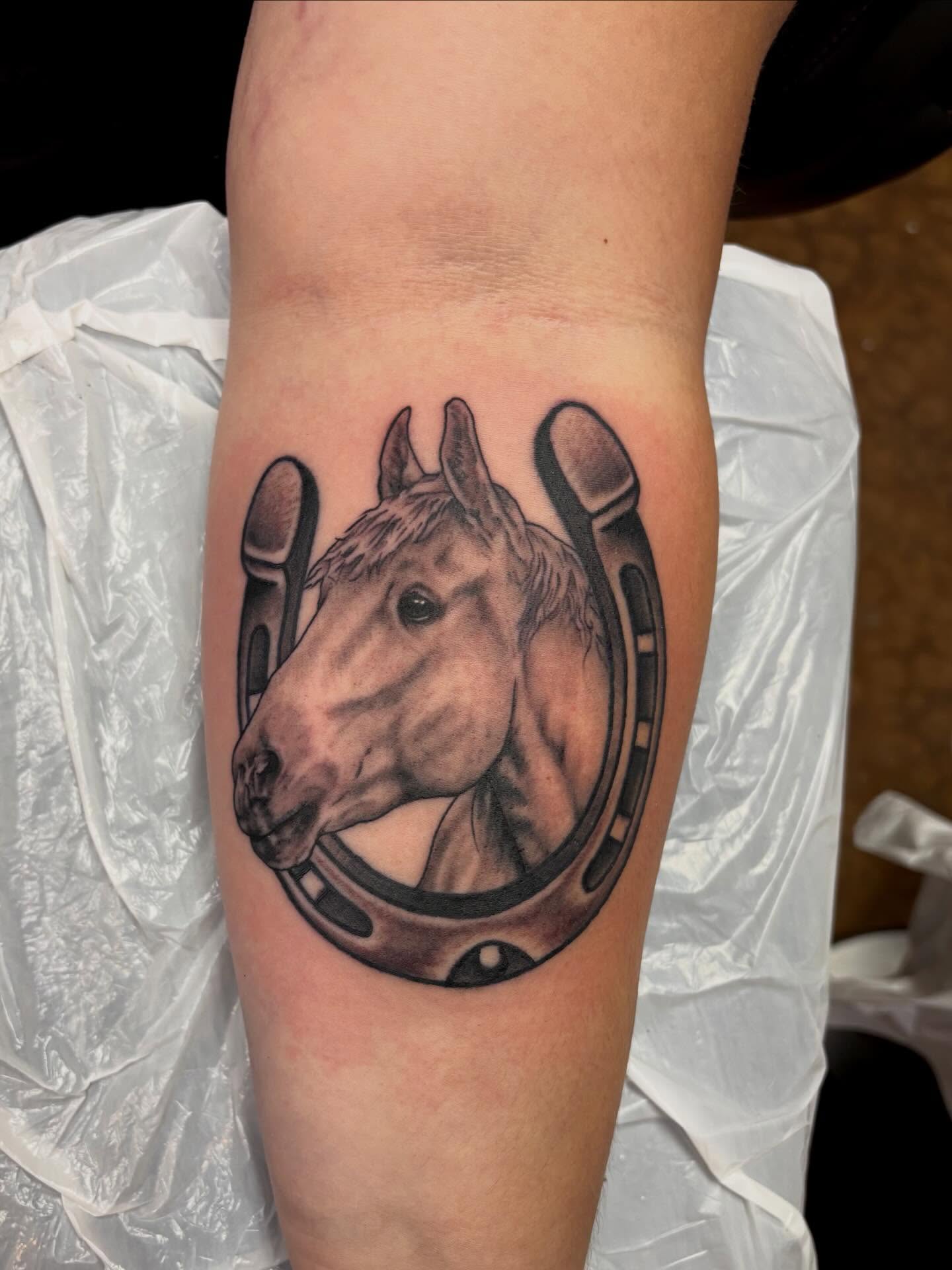 Booking May and June!
-
-Your Design or Mine!
-
To book click link in profile or
Email ChrisTomsTattoo@gmail.com 📩
-
- ChrisTomsTattooer.com
-
A Thin Line Tattoo Batavia, IL
-
-
-@focusgloves
-
#tattoo #illinois #chicago #booksopen #newtattoo