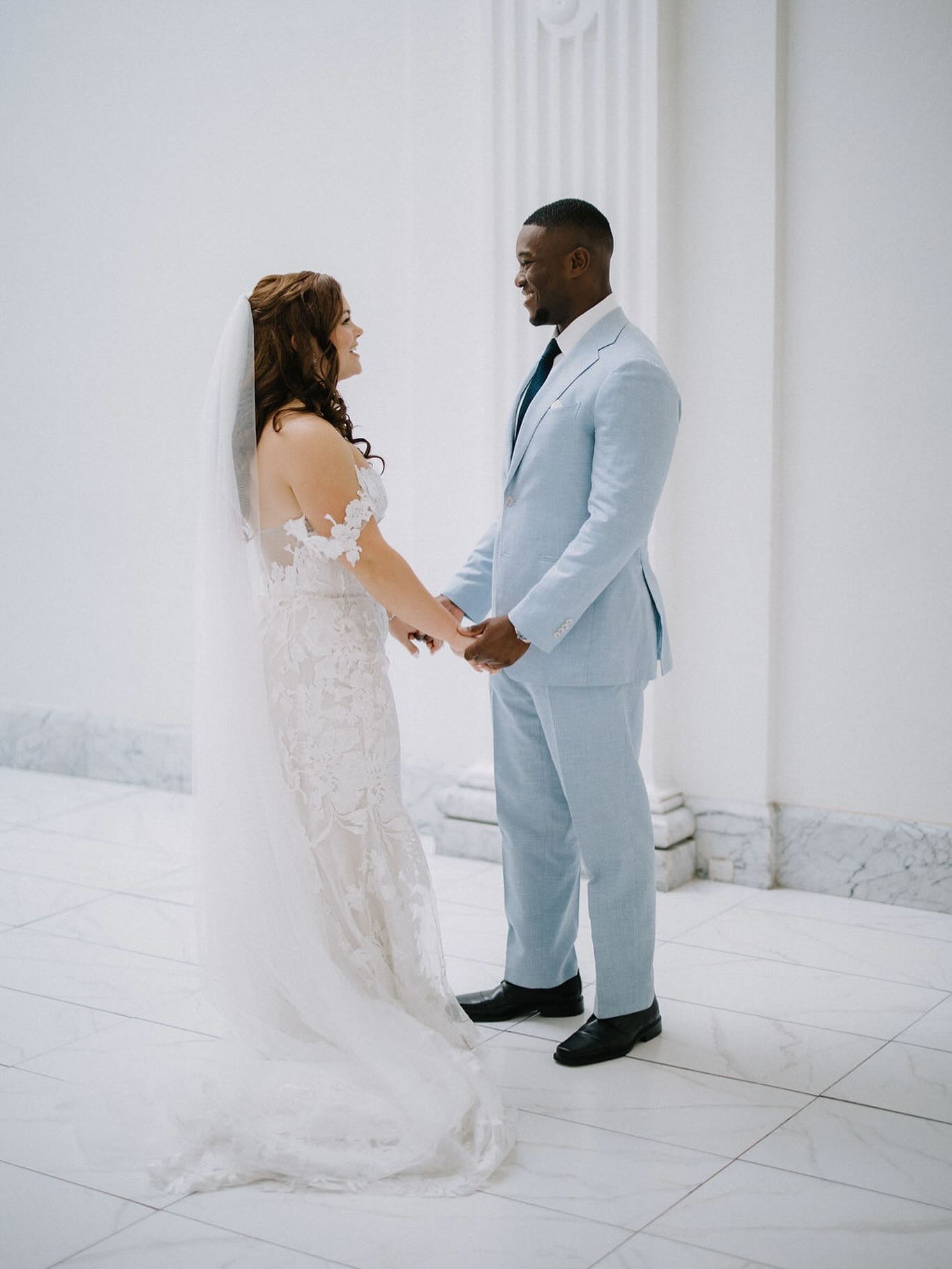 The color choices for this day were just *chefs kiss* perfect it was REALLY hard for me to pick my favorites from this album because they were all so gorgeous!
Coordination - @dmvweddingsandevents
Venue - @citizensballroom
Photography - @_unitedphotography_
Violin - @marvillousbeats
DJ - @bigteabee
Catering - @simplyfreshevents
Florals - @frederickflowerfarm
Transportation - @msllimo
Glam - @sweptllc
Cake - @sugarbakers_cakes