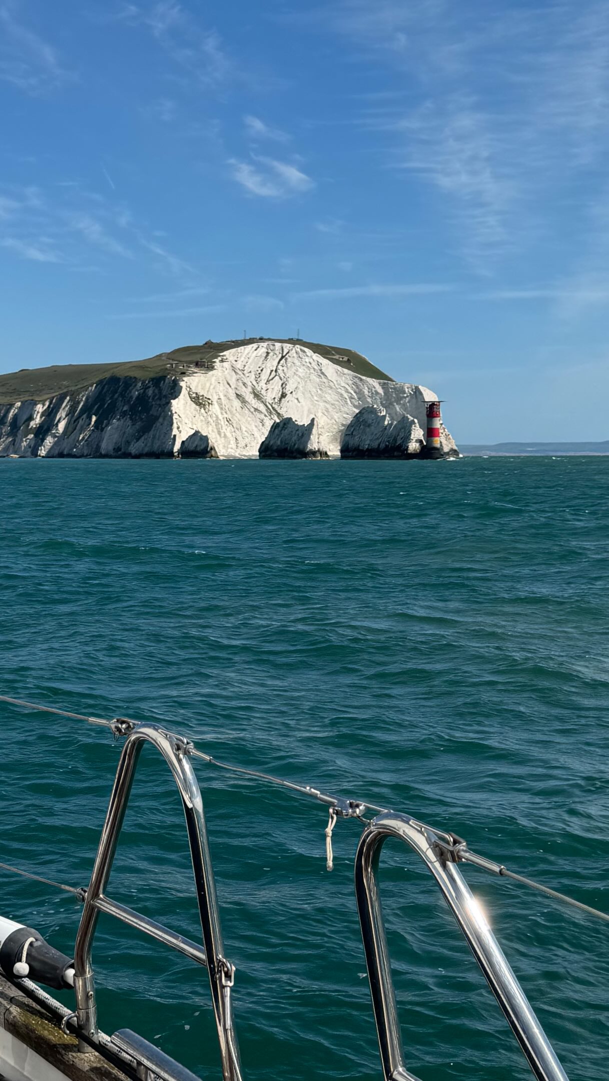 What a lovely day of sailing! #yetanothersailingcouple #happysailor #adventureofalifetime #solentsailing