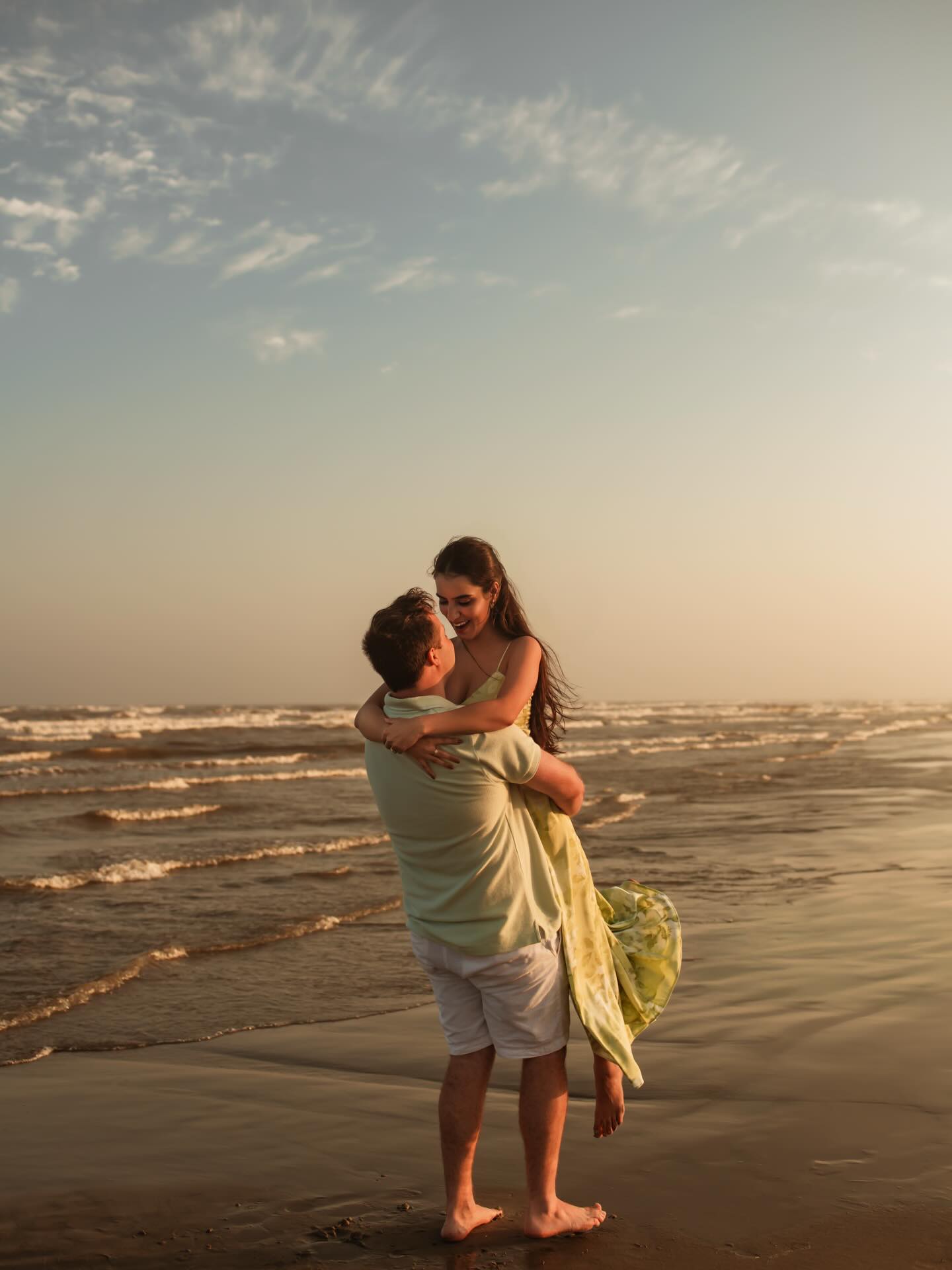 This proposal was a dream! ☀️🌊
I think one of my favorite things about proposals is that you can see the genuine love and excitement, I can’t help but to internally scream from pure joy!
The beach, the sunset, the perfect amount of wind! Ruchika is an absolutely beautiful Disney princess! It couldn’t have been more perfect! And can we talk about how gorgeous that emerald engagement ring is!!
Moments like this that I get to photograph is exactly why I love doing what I do! ✨
.
#corpuschristiphotographer #beachphotoshoot #engagementproposal #proposalsurprise #sanantoniophotographer