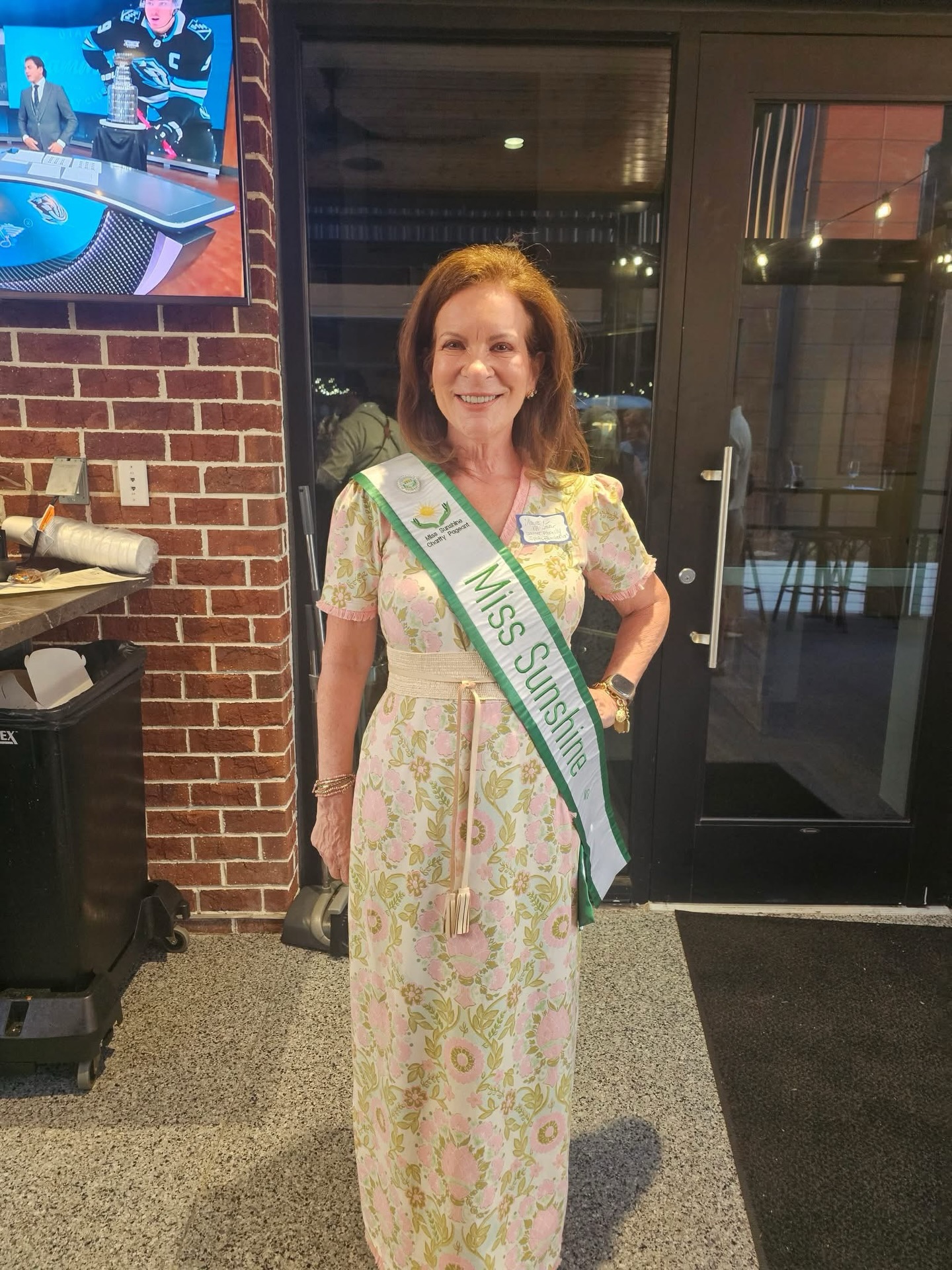 Recently our Miss Sunshine Charity Pageant Ms Queen Maureen was happy and proud to represent her title at the Warner Family Sports Foundation at the Middleton Network event. Maureen was able to meet so many people and discuss opportunities to volunteer, sponsor, and help both organizations. She especially loved discussing Miss Sunshine Charity Pageant’s mission of spreading sunshine through kindness and even met one woman who is thinking of competing in September!!
Great job spreading sunshine Maureen!
#misssunshinecharitypageant #spreadingsunshinethroughkindness #warnerfamilysportsfoundation