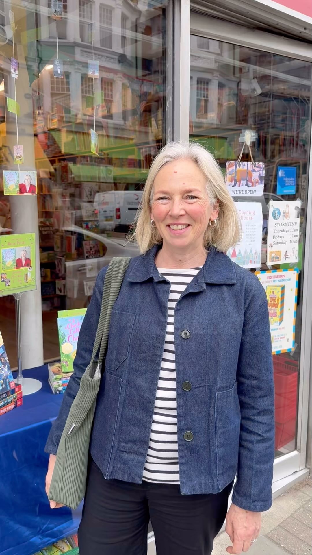 Amazed to see that the excellent @childrensbookshoplondon at 29 Fortis Green Road, Muswell Hill N10, is creating a gorgeous window display for my signing next Saturday!
Do come along if you’re in the area - 2-3pm, Saturday 25th April - and visit the gorgeous @n10creatives Artists and Makers fair in St James’s Square just up the road while you’re there!