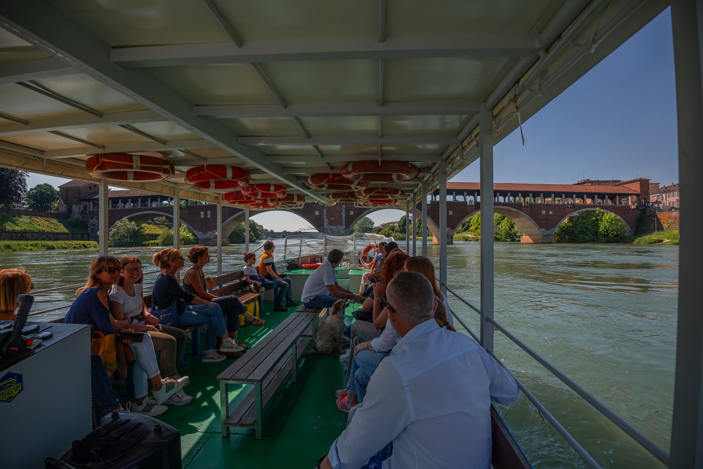 Un fine settimana ricco di emozioni ti aspetta a Pavia! ✨
Non perdere l’occasione: affrettati e assicurati il tuo posto a bordo! 🎟️⛴️✨
📅 Sabato 18
⛴️🌅 Aperitivo in barca al tramonto con una vista mozzafiato sul Ponte Coperto
🍹 A cura del ristorante @imbarcadero_pavia
📅 Domenica 19
⛴️🏞️Gita in barca sul Ticino per scoprire Pavia da una prospettiva unica
Vivi la magia della città tra relax, natura e panorami indimenticabili 💙
#Pavia #EventiPavia #VisitPavia #AperitivoInBarca #GitaInBarcaPavia