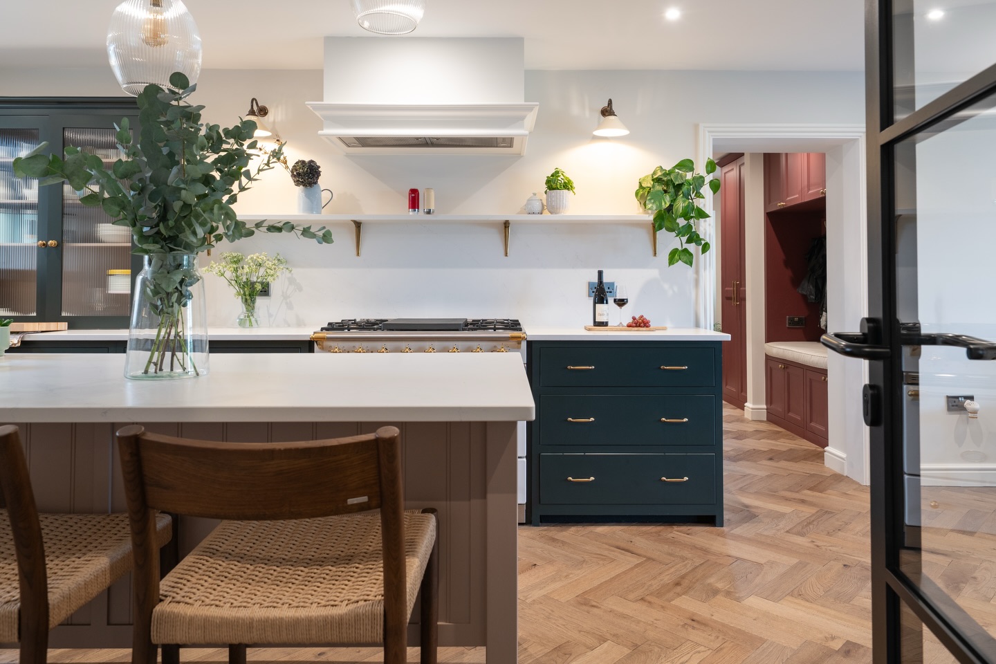 Some interior photos of a newly finished project on the Island. A project FULL of collaboration with @vivusinteriors @sm.carpentry.iow @whbrading @siennnaeva @devolkitchens . Amazed by all the hard work put into this one by everyone involved, and to see happy clients!
Excited to reveal the exterior soon! Keep a close eye on our page ๐
#interiordesign #carpentry #isleofwight #homedesign #architecture