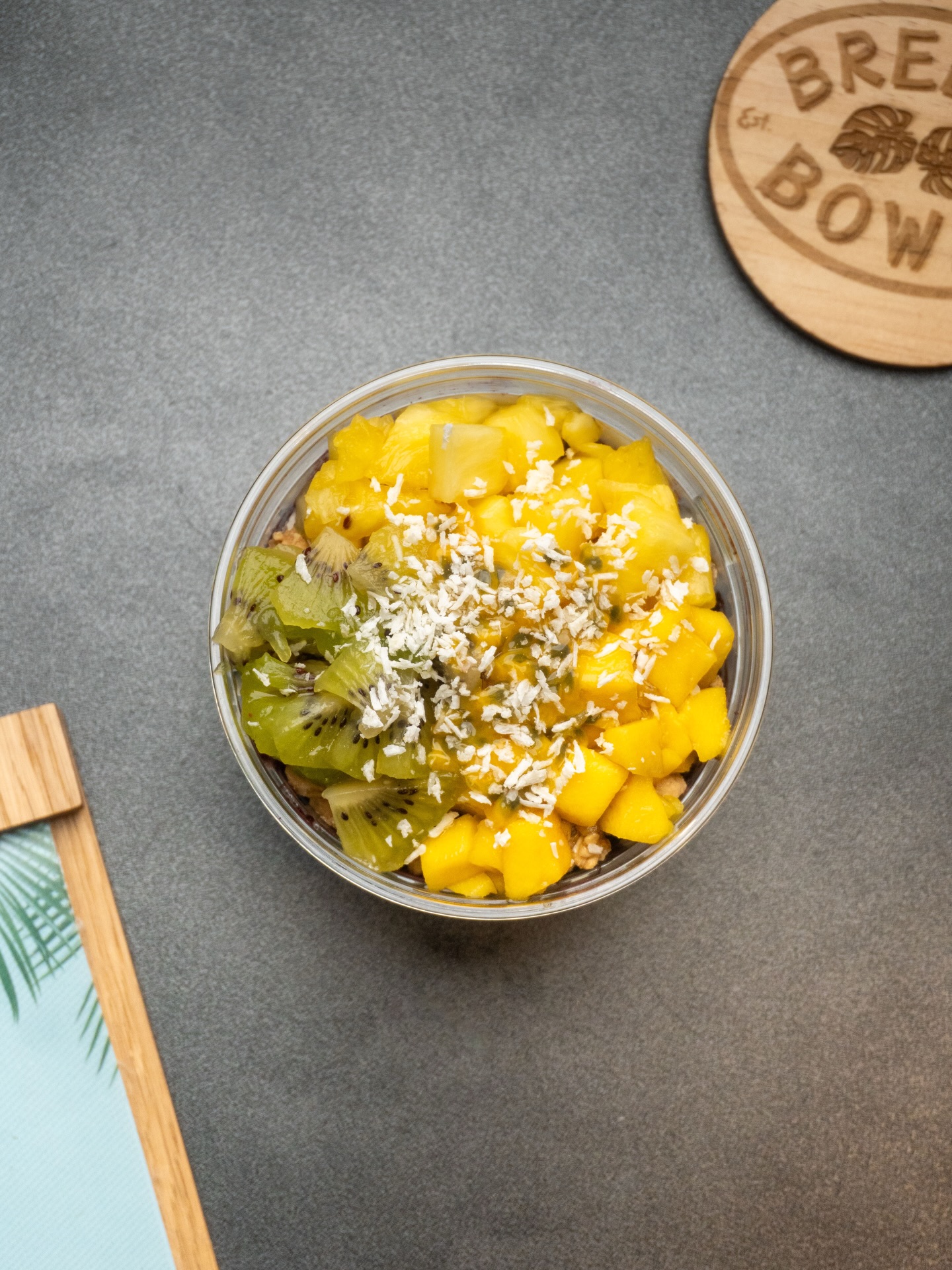 The Aloha Bowl 🌴
Loaded with mango, pineapple, kiwi, coconut, passion fruit & all the fresh flavours you need