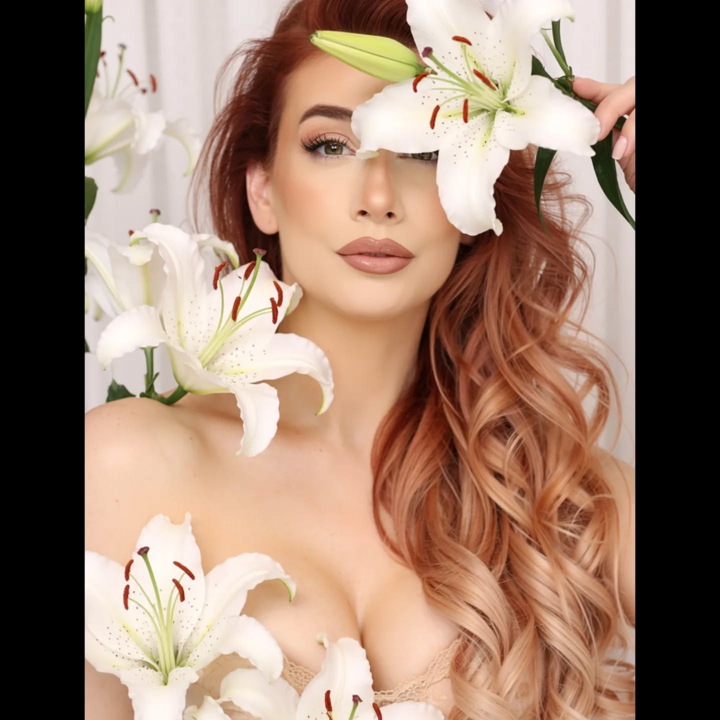 Wishing you love and lilies ❤️✨🌸 .
.
.
.
.
.
.
#headshot #photoshoot #photography #model #beautiful