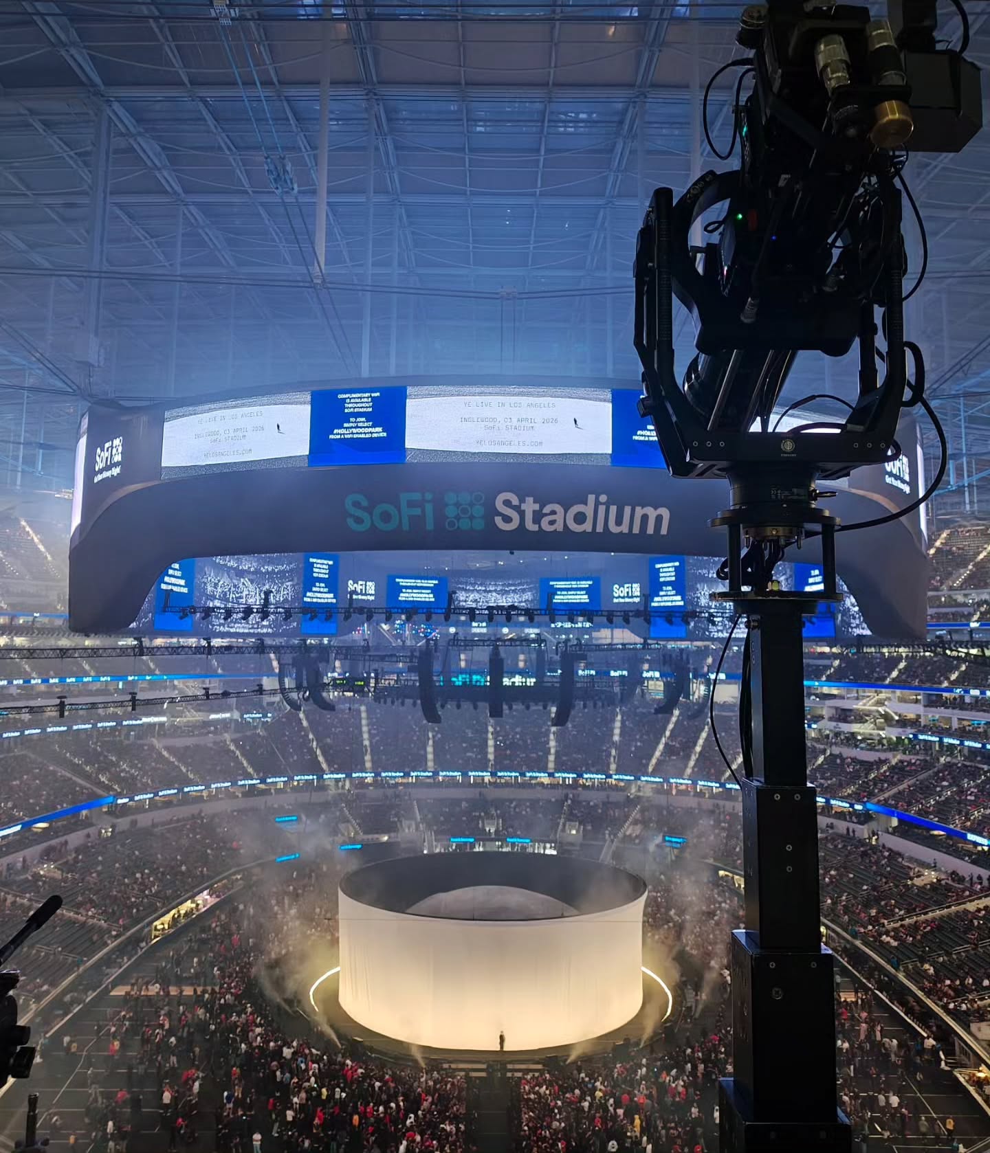 YE @ SOFI STADIUM 4.01.26 4.03.26
Epic couple of nights at Sofi Stadium capturing #ye
We provided our standard MAT Towercams with FoMa Antares and Arri SRH-360 heads. Definitely pushed the boundaries of camera package size and weight but performed flawless. Thanks to @conceptpixels and @movmedia_live
#sofi #live #losangeles