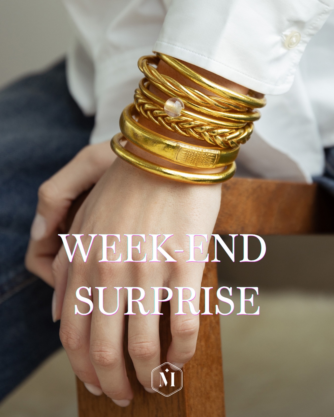 Ce week-end, vos commandes ont une petite attention en plus ✨
Un symbole discret, chargé de sens,
que l’on offre pour protéger et garder le lien 🧿
Un détail simple… mais jamais choisi au hasard.
À vous de deviner 🤍
Offre valable pour toutes les commandes passées jusqu’à dimanche minuit.
#maisonizel #attention #kumali #bijouxspirituels #joncbouddhiste