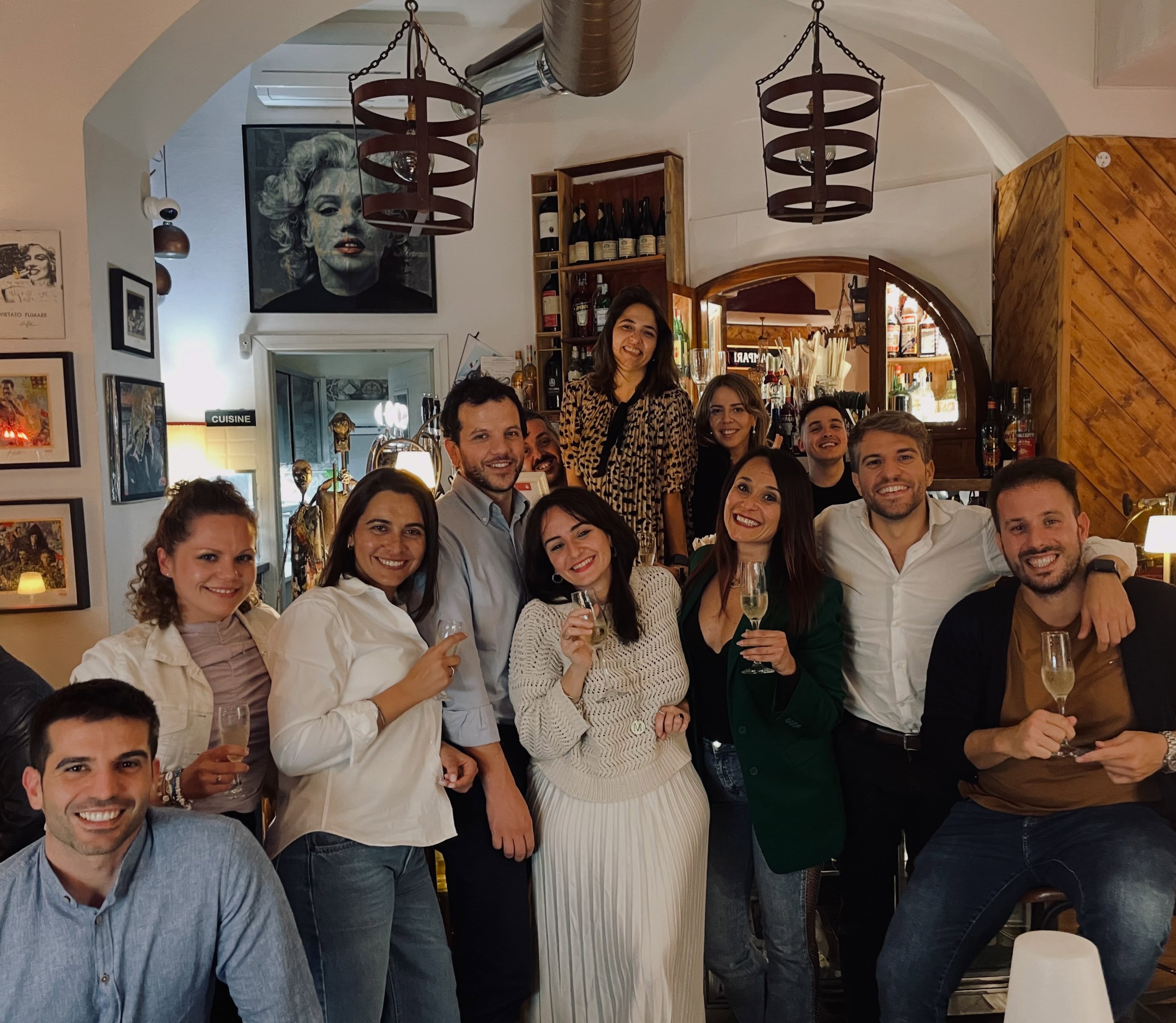 Una serata di degustazione all’insegna del buon vino, della condivisione e della passione per il territorio 🍷✨
Felici di collaborare con Cantina Carrozzo per creare esperienze autentiche da vivere e ricordare.
#frisabistro #winetasting #degustazionevino #salento #italianwine