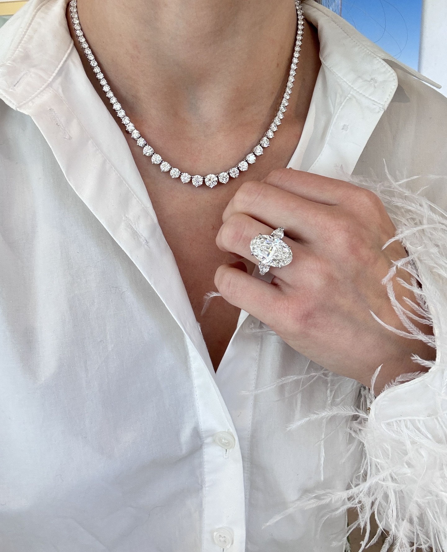 asking for a friend… how much is too much, exactly? 💎
brb while we dream of this 12 carat Oval forever
#ovaldiamond #diamondsourcing
