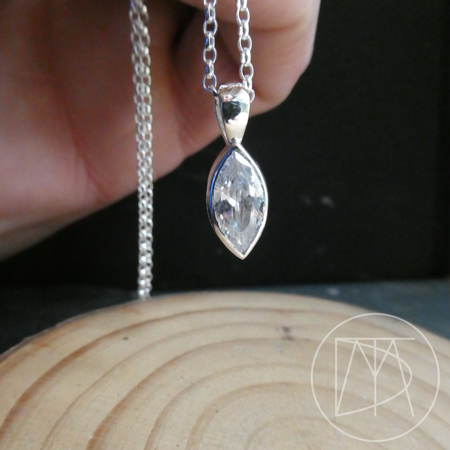A quiet kind of strength, held close.
This pendant keeps their memory hidden safely at the back, while a bright zirconia shines at the front — a reflection of the light they brought into your life ✨
Not always seen, but always there. Forever carried. 💫
#memorialjewellery #ashesjewellery #foreverinmyheart #remembrance #handmadejewellery