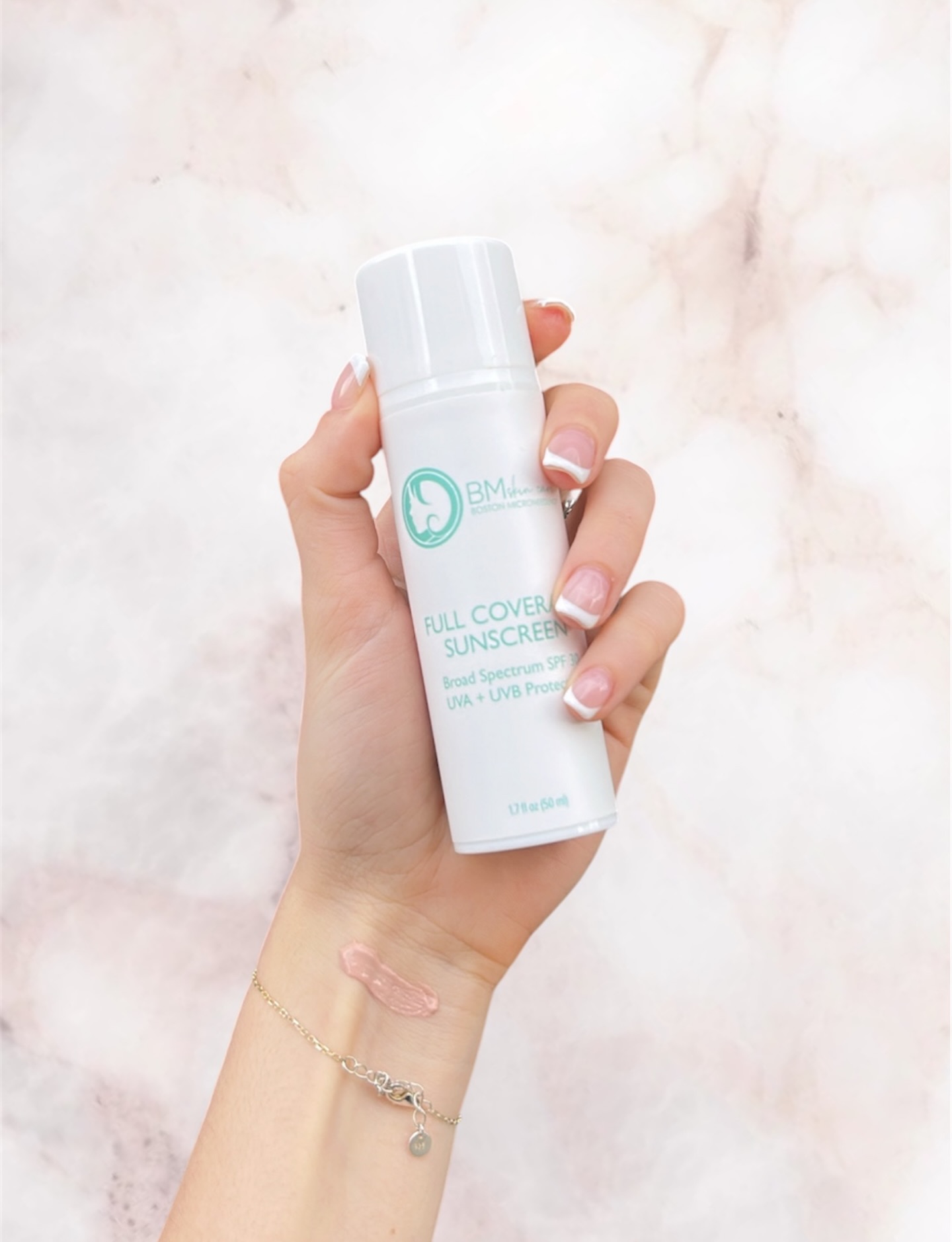 School vacation week is here which means day trips, sunshine, and nonstop plans ☀️ 😅 Don’t forget your SPF, because glowing skin should be the only souvenir you bring home. 😝 Our Full Coverage Sunscreen keeps you protected from UVA/UVB + HEV light while hydrating, smoothing, and giving that effortless tint. Packed with antioxidants and skin-loving ingredients, it’s your go-to for every adventure. 🙌 Toss it in your bag and reapply… your future skin will thank you ✨
Grab today in store 10-5pm!
📌28 Gould Street, Reading Ma
#bmskincare #bostonmicroneedling #readingma #skincarethatworks #spf