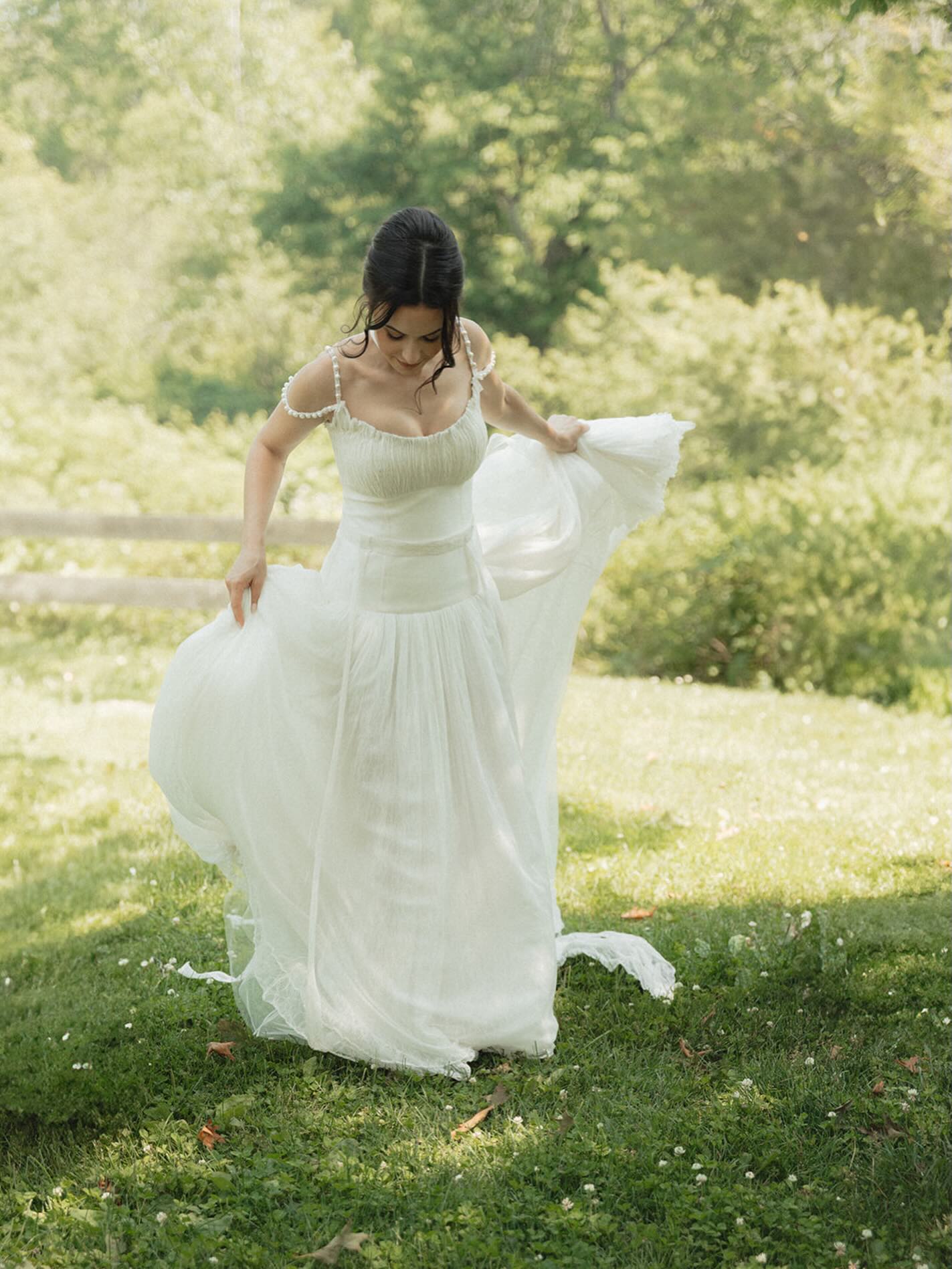 How gorgeous is this dress!