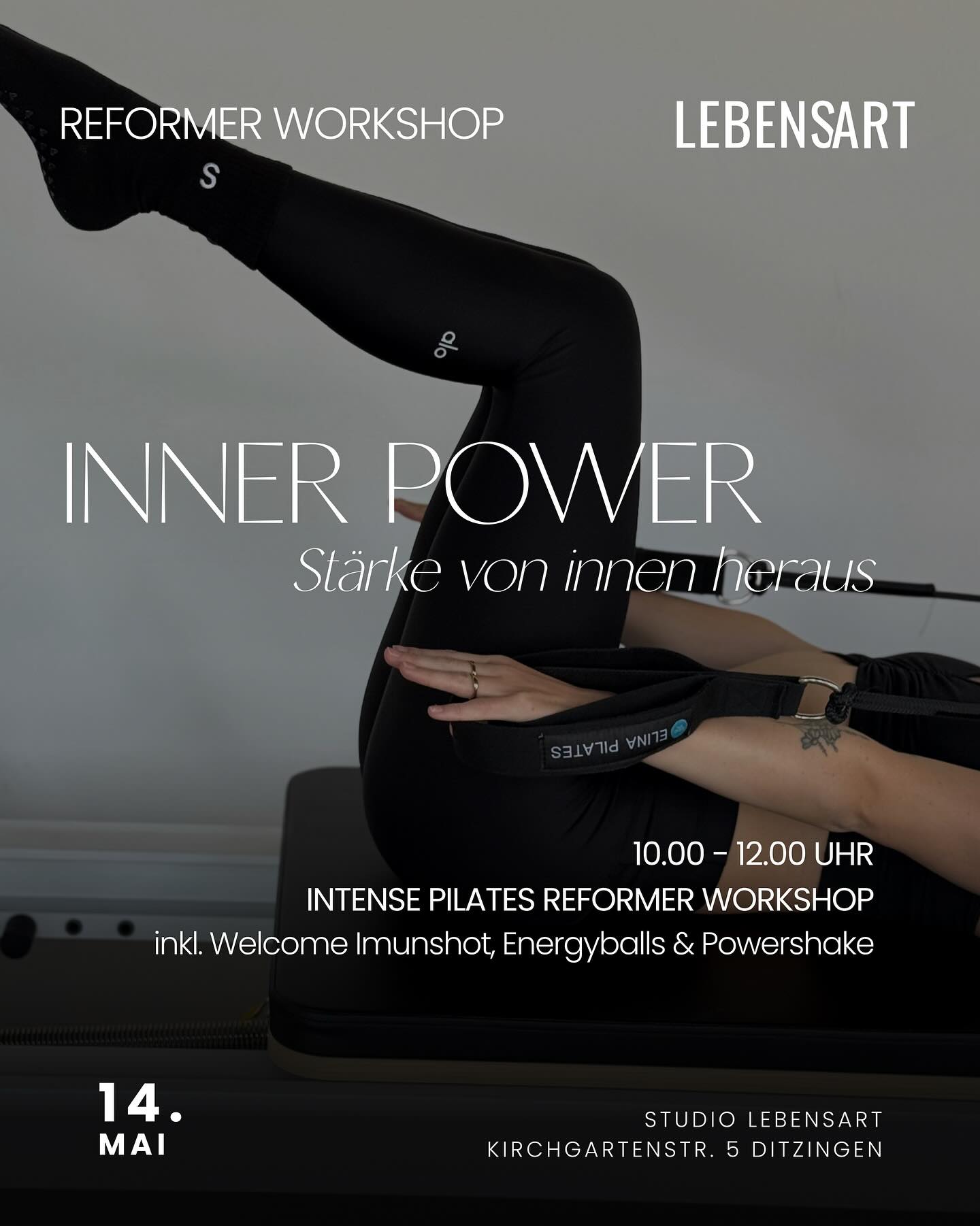 Erlebe einen einzigartigen Reformer-Pilates-Workshop, der dich nicht nur körperlich stärkt, sondern auch deine innere Kraft aktiviert.
In diesem ganzheitlichen Training kombinieren wir kraftvolle Elemente auf dem Reformer mit einer eleganten Barre-Einheit und wohltuenden Dehnungen. Ziel ist es, deinen Körper zu kräftigen, Spannungen zu lösen und dich wieder mit deiner inneren Stärke zu verbinden.
Einen Welcome-Immunshot, Energy Balls zur kleinen Stärkung zwischendurch sowie einen Shake nach dem Training gibt es auch.
Dein Mehrwert:
Mehr Kraft und Körperbewusstsein
Verbesserte Haltung und Beweglichkeit
Mentale Klarheit und neue Energie
Zeit nur für dich – zum Auftanken und Loslassen
Preis: 45 €
Level: Intense (Vorkenntnisse erforderlich)
Bei Interesse schreib uns gerne eine Nachricht oder Mail an info@lebensart-dancestudios.de