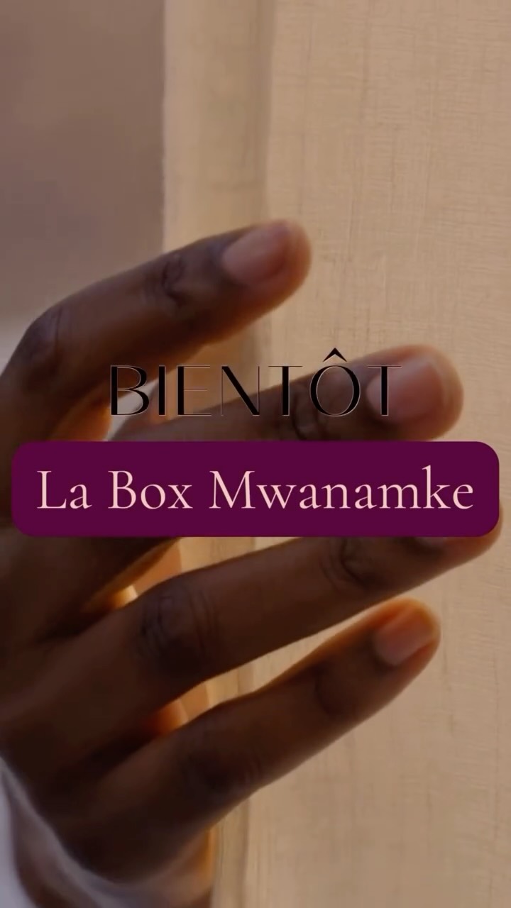 Toi qui jongle entre tout sans jamais te plaindre. Câest pour toi quâelle a Ă©tĂ© pensĂ©e.
La Box Mwanamke arrive bientĂŽt â 9 produits pensĂ©s pour toi, de la tĂȘte aux pieds, de ta Couronne ImpĂ©riale Ă ton Cycle đ©·đđ©·
Tu peux rĂ©server ta box en prĂ©-commande pour tes envois Ă partir du 15 maiâ lien en bio.
#MwanamkeCosmetique #BoxMwanamke #BeautéAfro #RituelBeauté #FemmeNoire