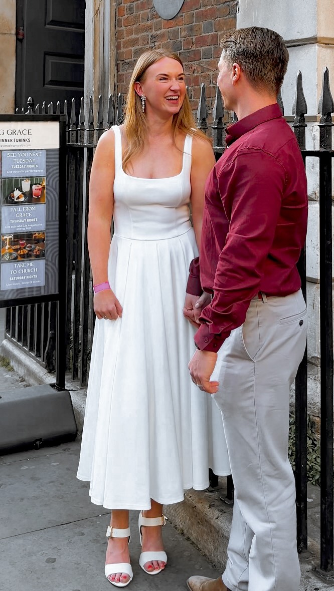 CLAIRE & TOM’S WEDDING PARTY🪩
An unforgettable evening celebrating the newly weds over the weekend with love, laughter and memories that will last forever🤍
Venue: @amazinggraceldn
Content Creator: @socialdiaries.uk
#weddingcontentcreator #weddingpartyvibes #luxuryweddinguk #londonweddings #bridetobeuk