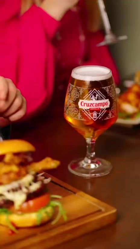 “You can’t make everyone happy… you’re not a Rose & Crown burger”
Our burgers are officially ready to be tackled – no knives and forks required (unless you’re trying to look classy 👀😂).
Stacked high, packed with flavour, and absolutely worth undoing the top button for… go on, you know you want one! 🍟🍺
Who’s ready to dig in? 🙋♂️🙋♀️
Book a table here
https://web.dojo.app/create_booking/vendor/56Zde-9zdMk87e8zpQFmllJ3Ys3tPOtKa3FkzVjx31Q_restaurant
#RoseAndCrownBrentwood #BurgerGoals #PubGrub #BurgerOClock #WorthTheMess #BrentwoodEats #FoodComaIncoming #BurgerLovers #PubLife #