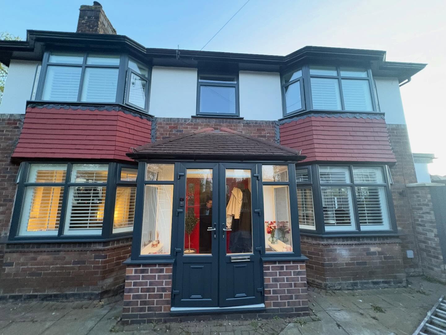 full transformation 🔥🏡
From dated white frames to a sharp, modern anthracite finish — this property has been completely refreshed with a professional uPVC respray.
Clean lines, flawless prep, and a factory-quality finish that completely elevates the look of the home 👌
Why replace when you can respray for a fraction of the cost?
📍 Nationwide service
📞 07395539891
🌐 arlcoatings.co.uk
#upvcspraying #windowrespray #beforeandafter #anthracitegrey #arlcoatings