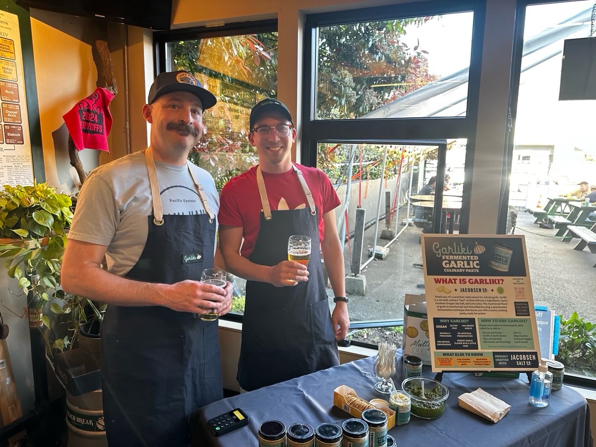 We are celebrating two years of @garlikipaste tomorrow at @thebeermongers from 4-8pm!
@lobsterdogspnw will be on site with Herbe Garlic Butter as options for their lobster, shrimp and crab.
We will also debut our new CHIMICHURRI! Come say hi, raise a pint, eat some good food, and party on with us!