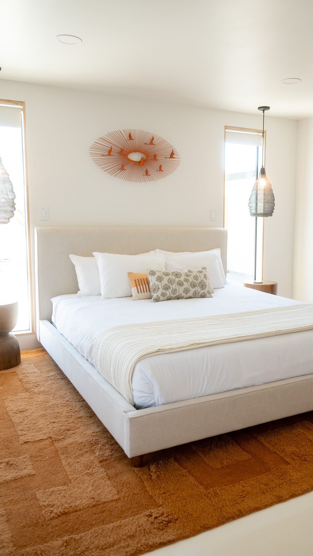 Link in bio to step inside @theaerie.joshuatree .
Welcome to Cocoon. May you always rest easy here and enjoy many sunsets and peaceful mornings.
#joshuatreecalifornia #travel #desertretreat #travelcalifornia #justbreathe