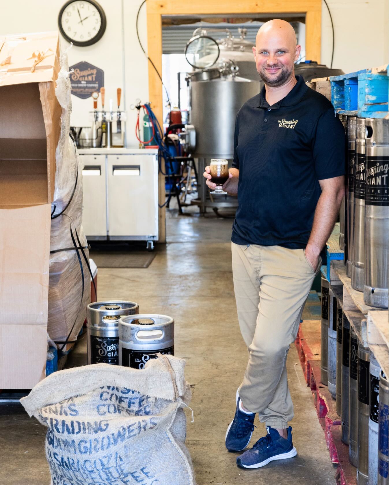 24-hour slow-steeped cold brew, infused with nitrogen for that smooth, creamy pour.
And it can be on tap at your location. Just one call away…
We brew it fresh, install the equipment, deliver the kegs, and keep your tap flowing so your office, restaurant, or workspace always has good coffee ready to go.
Give us a call for great cold brew on tap (760) 544-2681
#coldbrew #steepinggiant #coldbrewcoffee