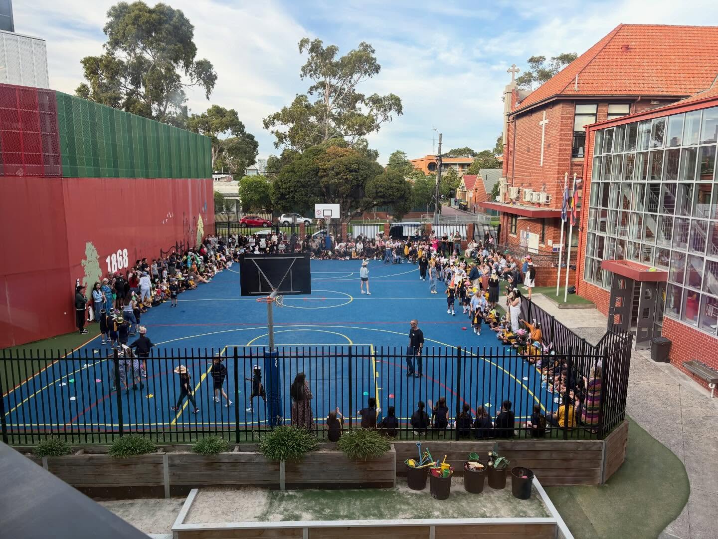 What an egg-cellent Easter Hat Parade 2026 🐰🎩
The creativity was next level! Huge congrats to our winners and thank you to all our amazing families for such a wonderful turnout 💛