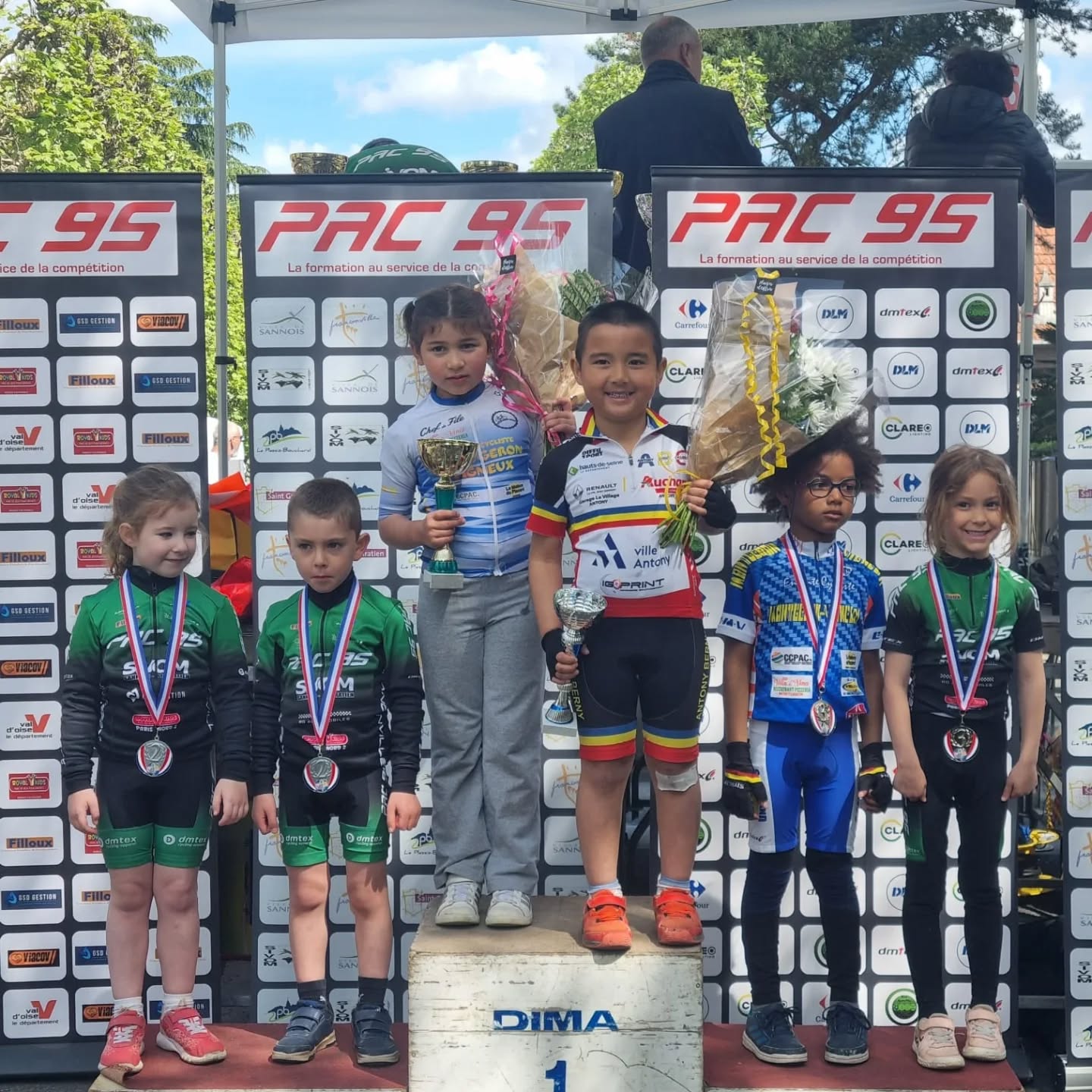 #ABCedv 🟦🟨🟥
Victoire de Isaac Le Dang 🏆 en U7 et 🥈 de Chloé Bazet en U9 à Saint gratien. 👏👏👏