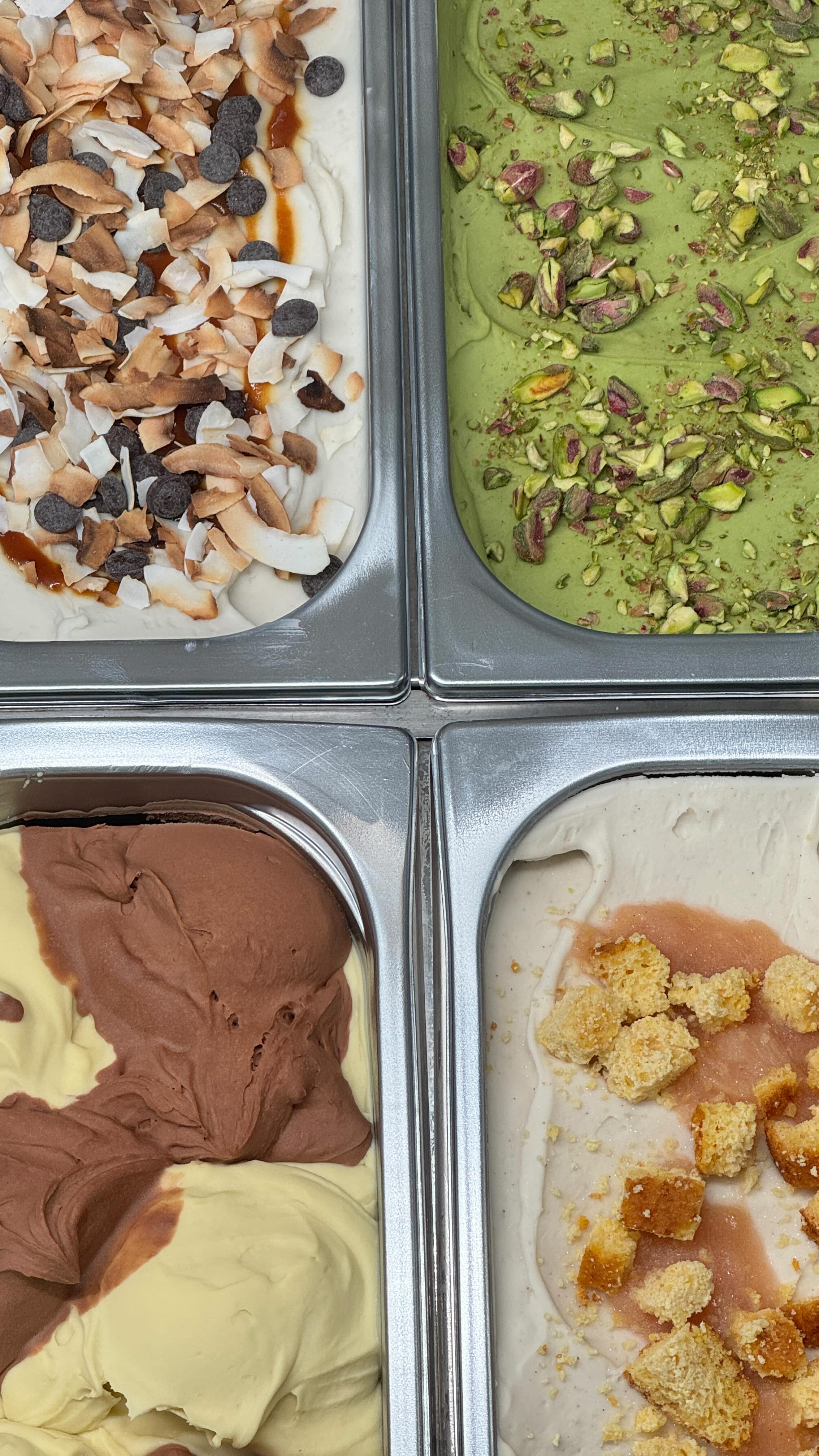 for all the matcha lovers out there !! matcha pistachio ice cream, available until the end of April 🍵🤎