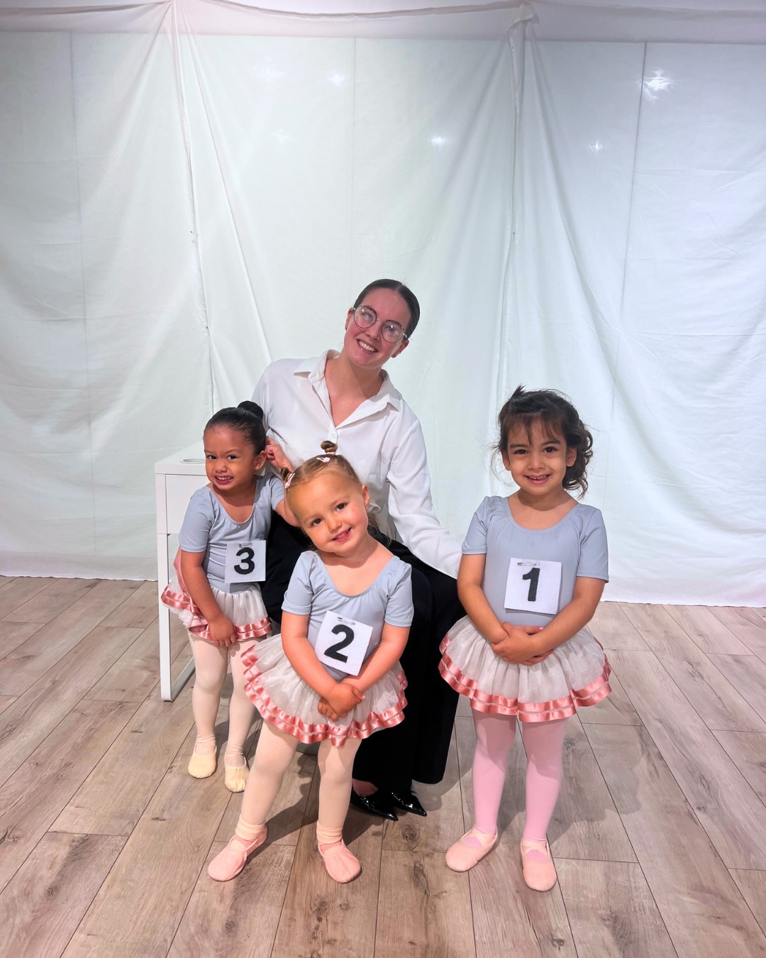 💫 Last weekend, our dancers stepped up for their internal exams in Ballet, AcroDance and Hip Hop.
🌟 We were honoured to welcome our guest examiner, whose insight, encouragement and expertise made the experience even more valuable for our students. It was a fantastic opportunity for everyone to learn, grow and be challenged in a supportive environment.
🔥 We’re incredibly proud of the focus, dedication and passion shown by every dancer. Keep striving, keep improving and keep shining!
📍 My City Centre Al Barsha, Arjan, Al Barsha South 3.
📱 To book your trial class, WhatsApp our Student Support at +971 58 850 3743.
#kidsdanceclass #kidsballetdubai #britishdanceacademy #danceacademydubai #balletclassdubai