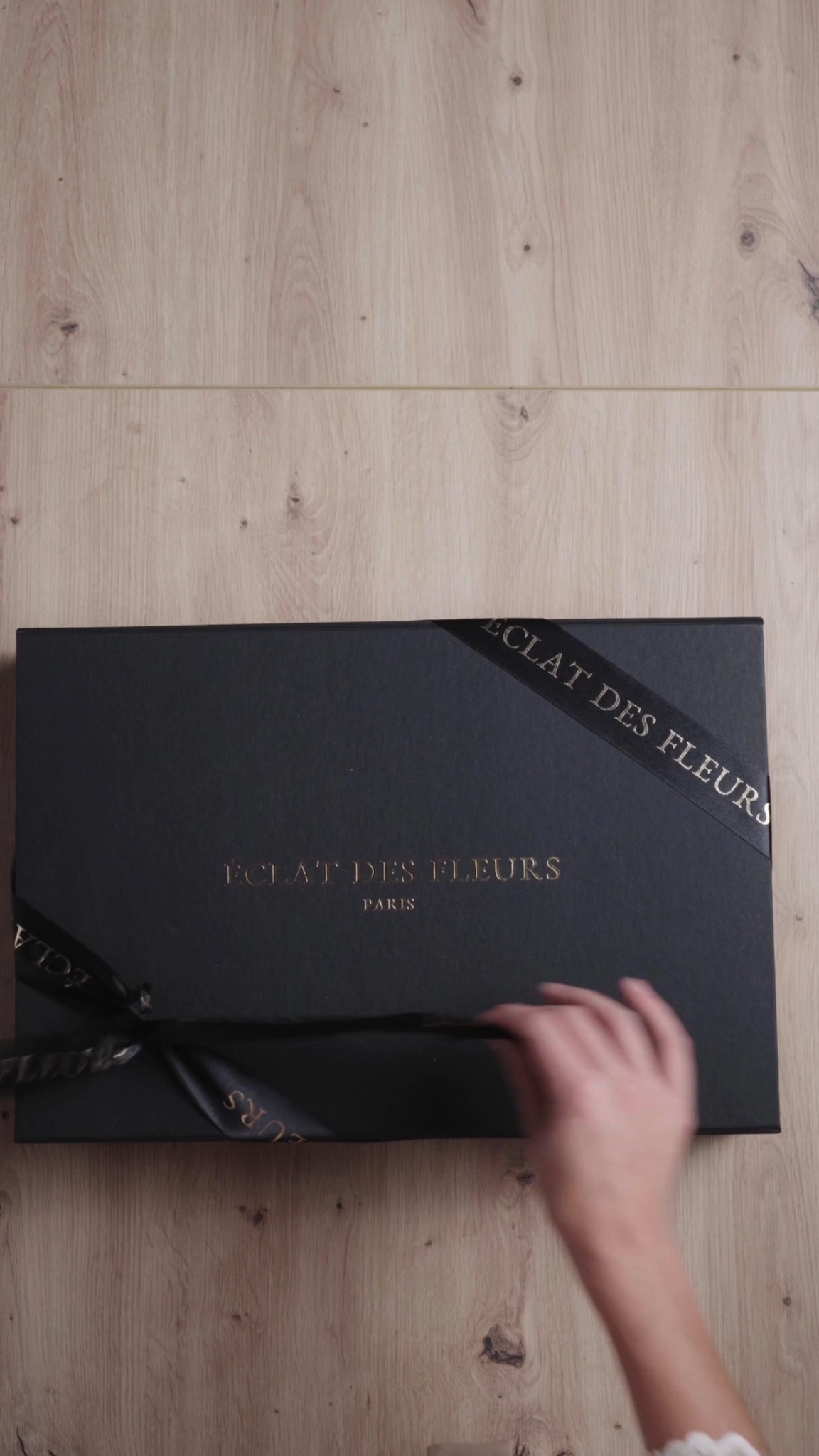 The experience.#luxurygifting #luxurydetails #floraldesign #eclatdesfleurs #experience