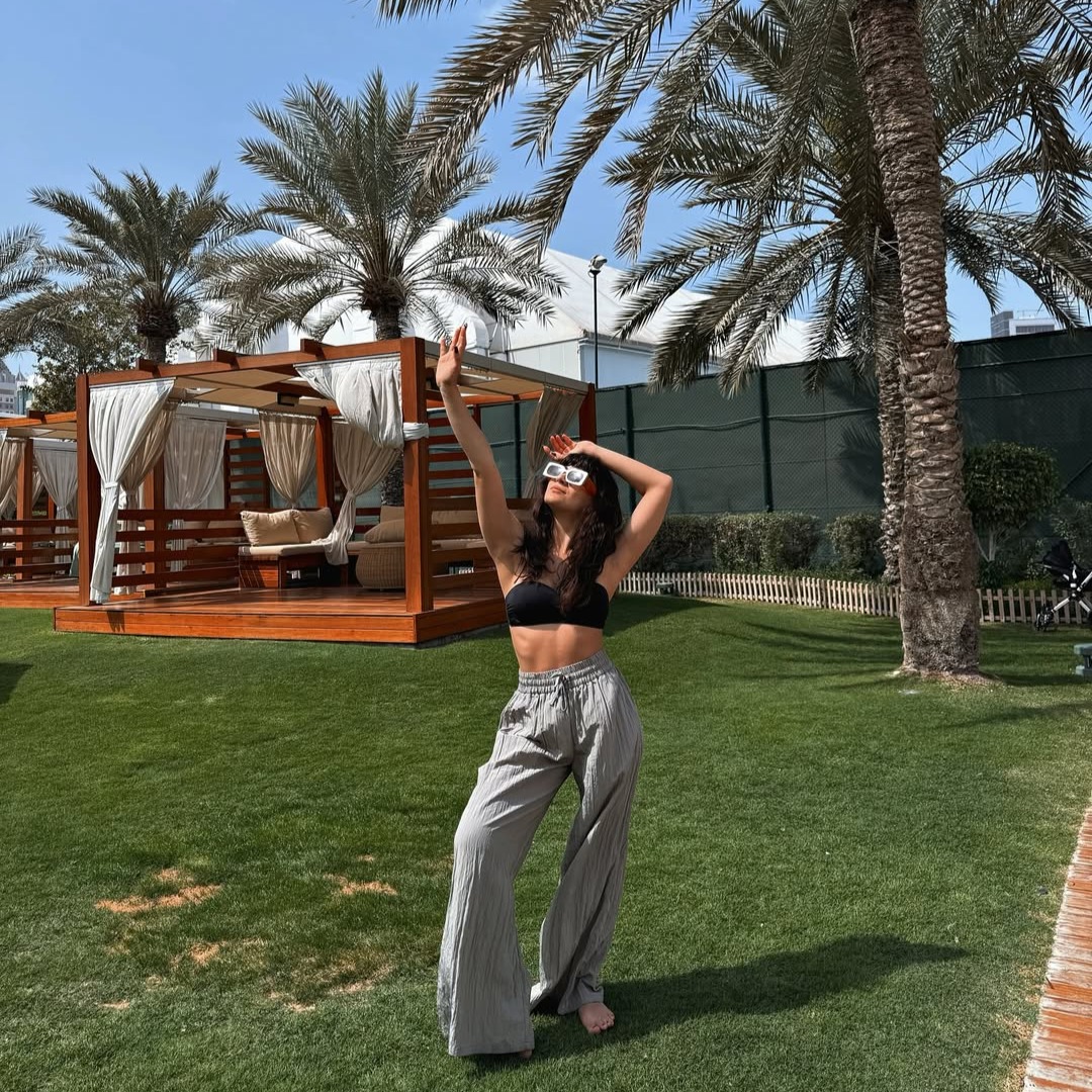 Relax, refresh, repeat. Sun-soaked afternoons and quiet moments by the pool await.
Redeemable pool passes available, DM us to explore more.
@emmhovhannisyan
#StaycationUAE #PoolsideMoments #InAbuDhabi