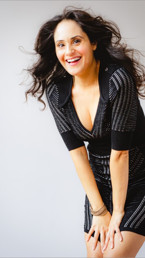Ok the song is a bit mushy but I LOVE the message and wanted to share a little snippet of what a studio portrait sessions looks like with me!
I have a great SPRING PORTRAIT REFRESH on right now through until May 15 - book yours here:
www.lindamackie.ca/spring-portrait-refresh
Client/Subject the beautiful @thecarmencruz
Video by @jamiemuns
#lindamackiecreative #portraitrefresh #headshotsmatter #breathinglifeintoyourimage #victoriabc
@headshots.matter @headshotsmatter.talent @authentica.photo @westshorechamber @womenandwavesco