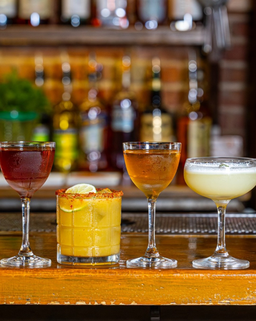 Our Spring cocktail menu is here! Curated drinks, new lineup, same standards. 🌼🍹
#springcocktails #seasonalcocktails #paperplanesjc #craftcocktails #cocktailmenu #sanjose